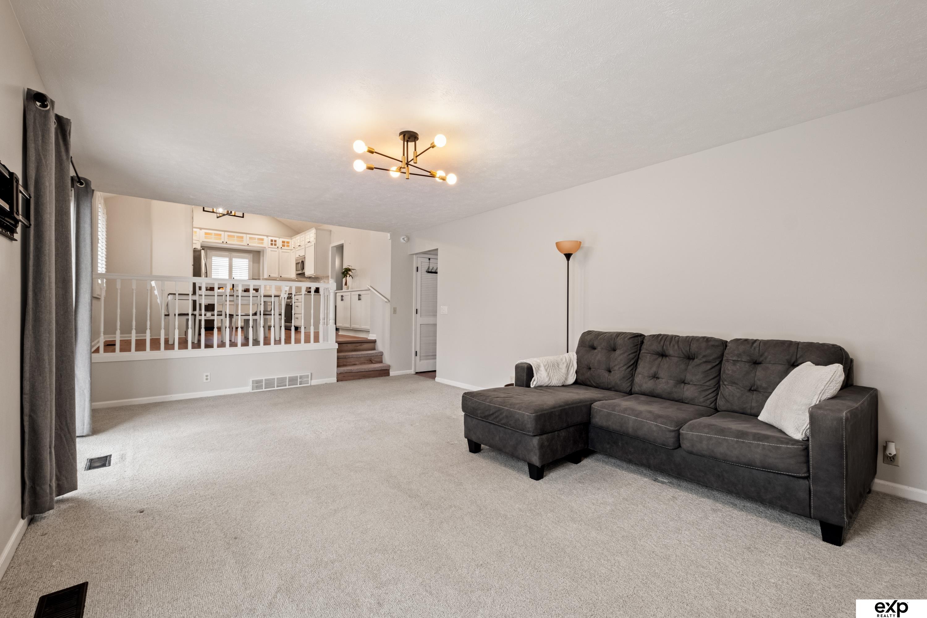 1315 S 169th Avenue, Omaha, NE, 68130