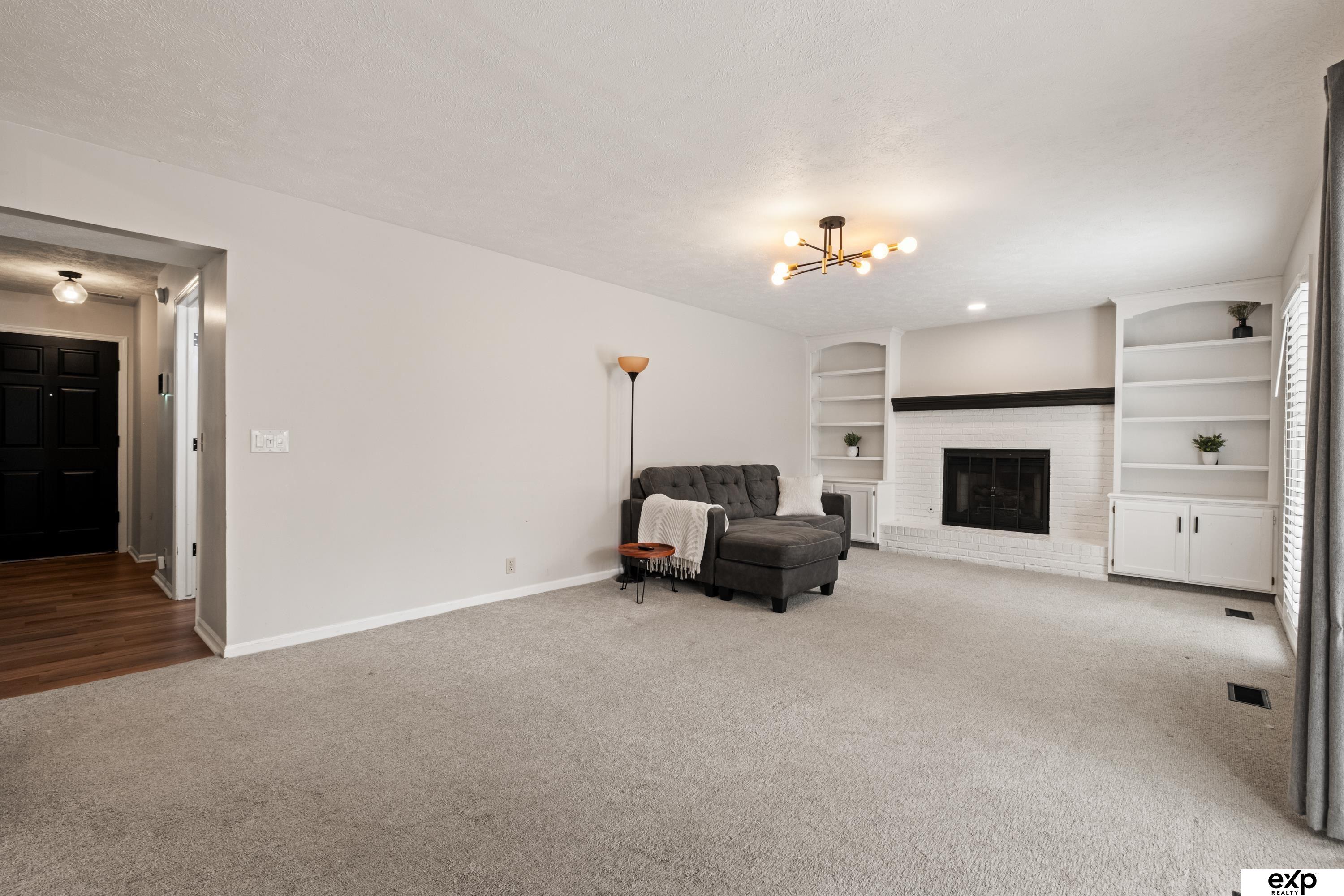 1315 S 169th Avenue, Omaha, NE, 68130