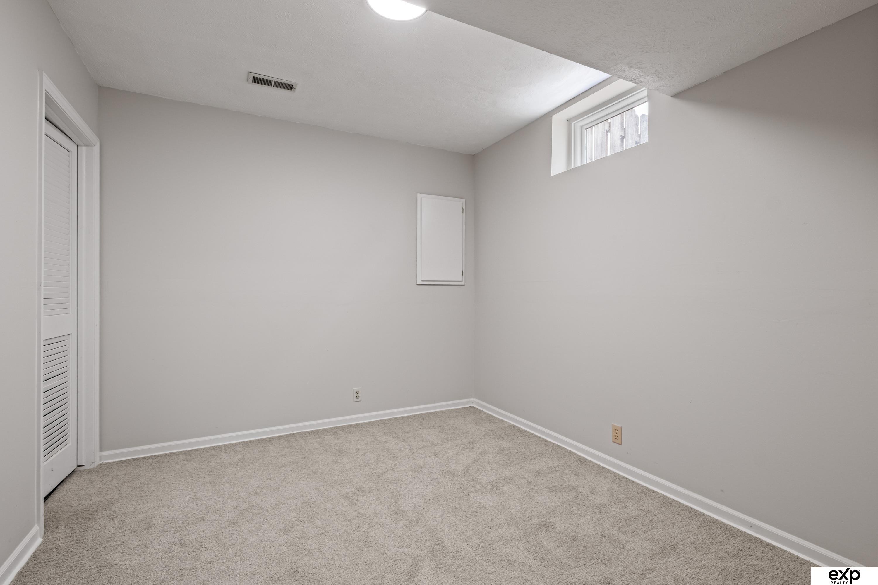 1315 S 169th Avenue, Omaha, NE, 68130