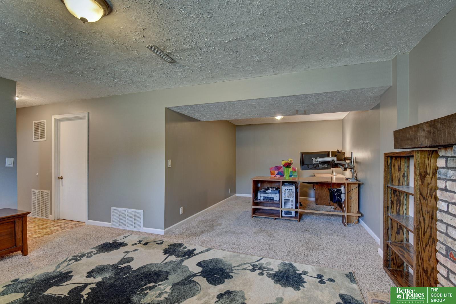 2105 N 129th Street, Omaha, NE, 68164