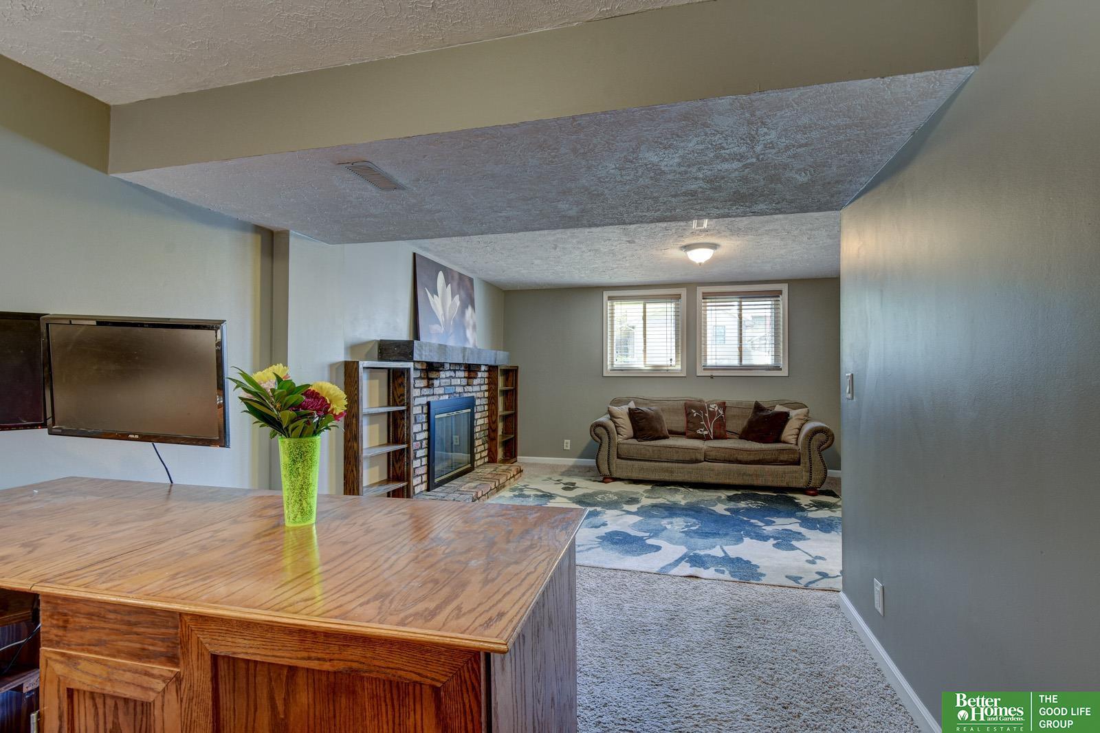 2105 N 129th Street, Omaha, NE, 68164