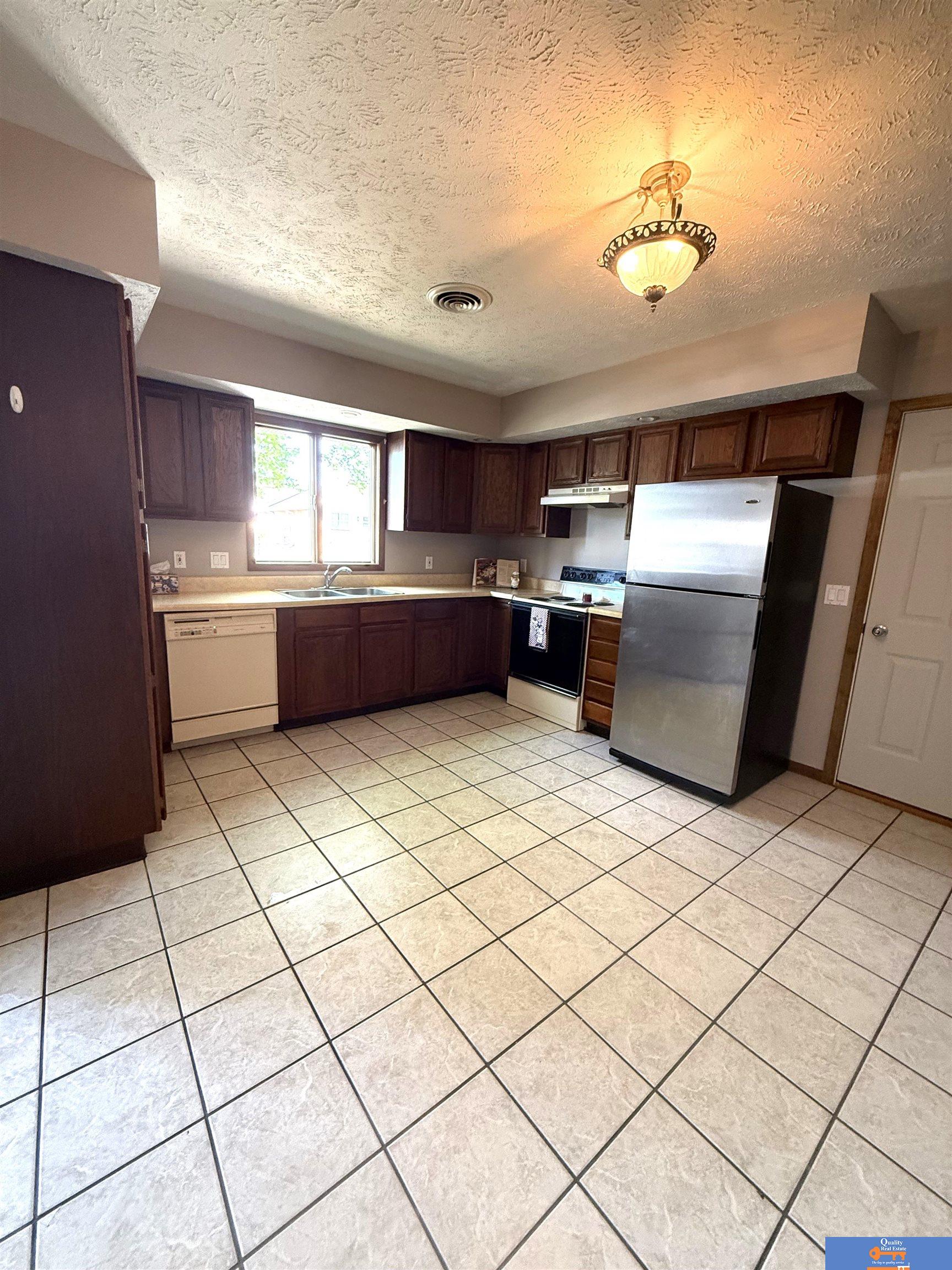 1209 Grant Street, Beatrice, NE, 68310