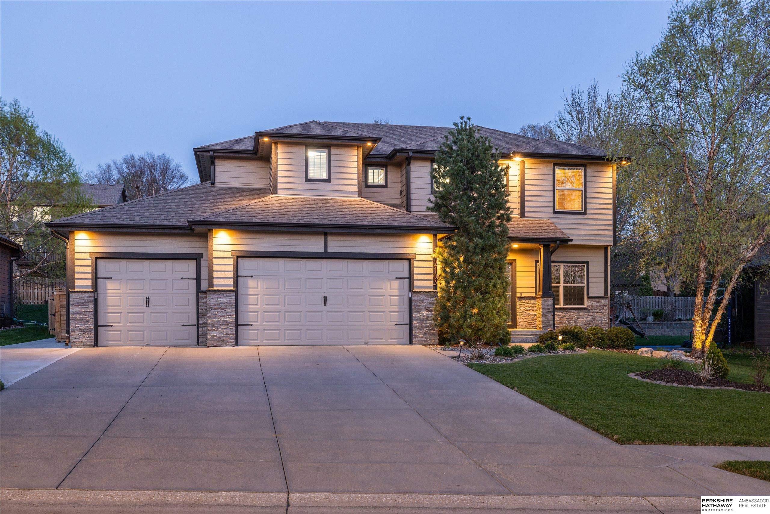 Photo of 2103 S 195th Street Omaha NE 68130