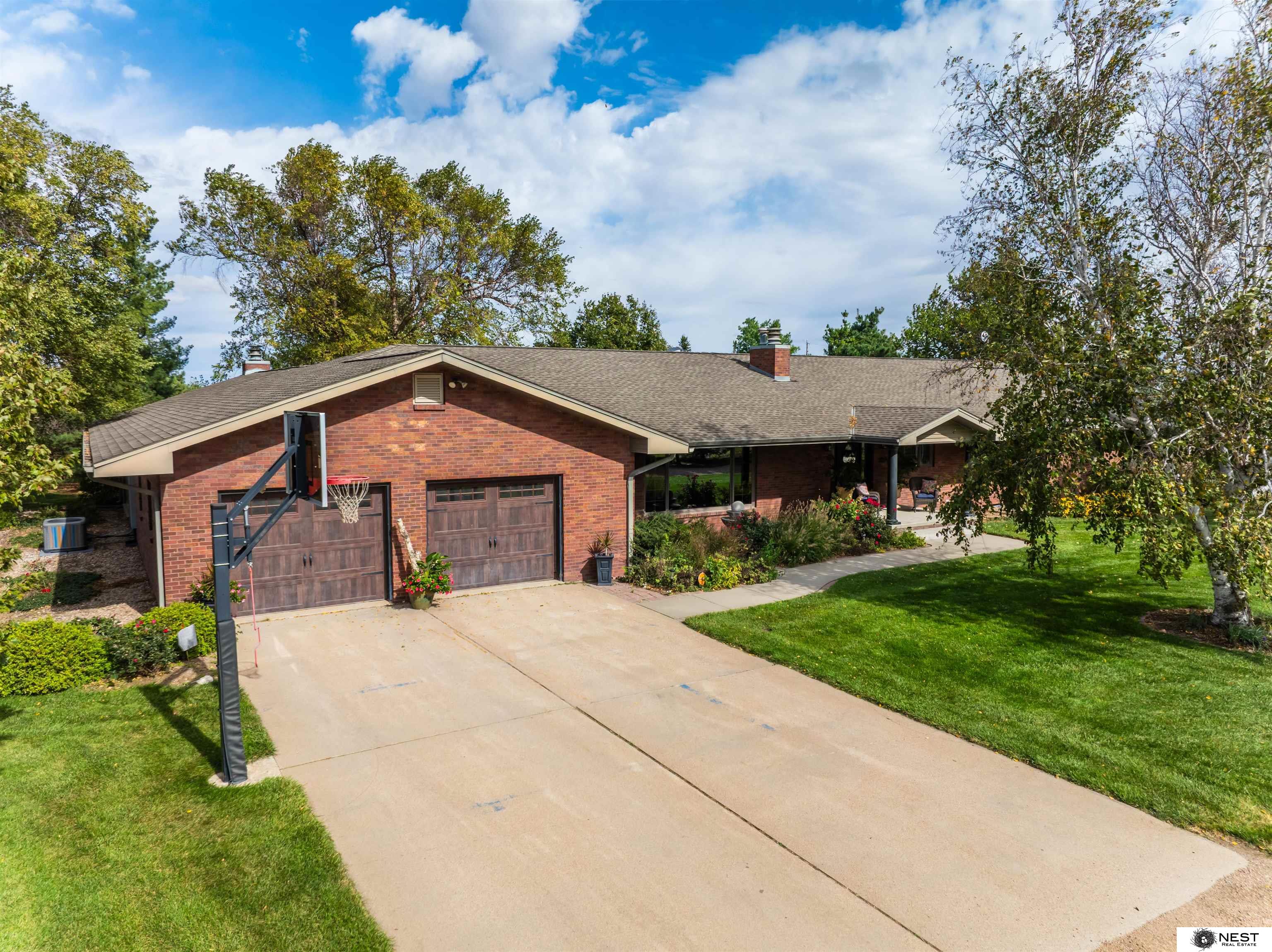 1419 Road N, York, NE, 68467