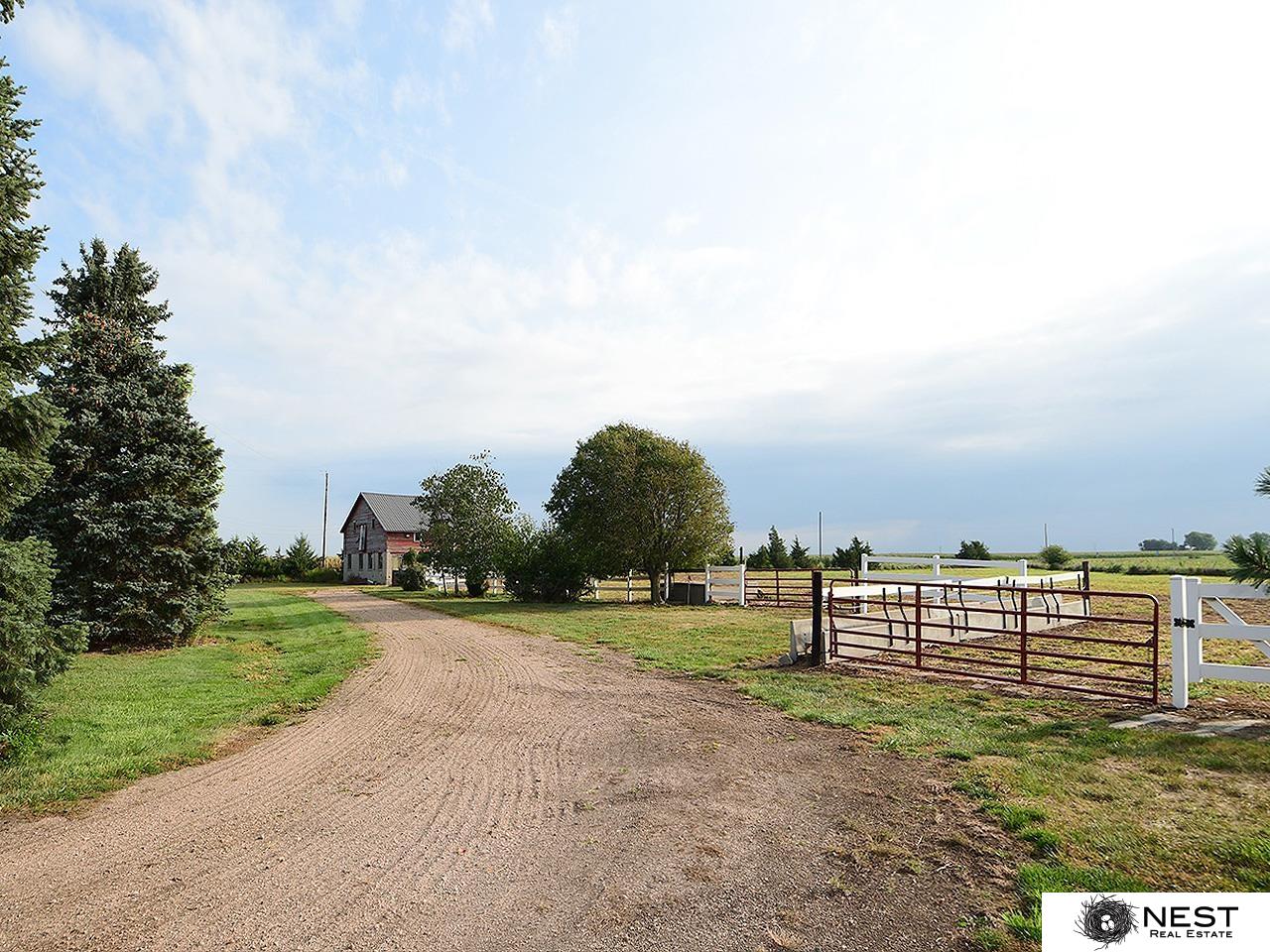 1419 Road N, York, NE, 68467