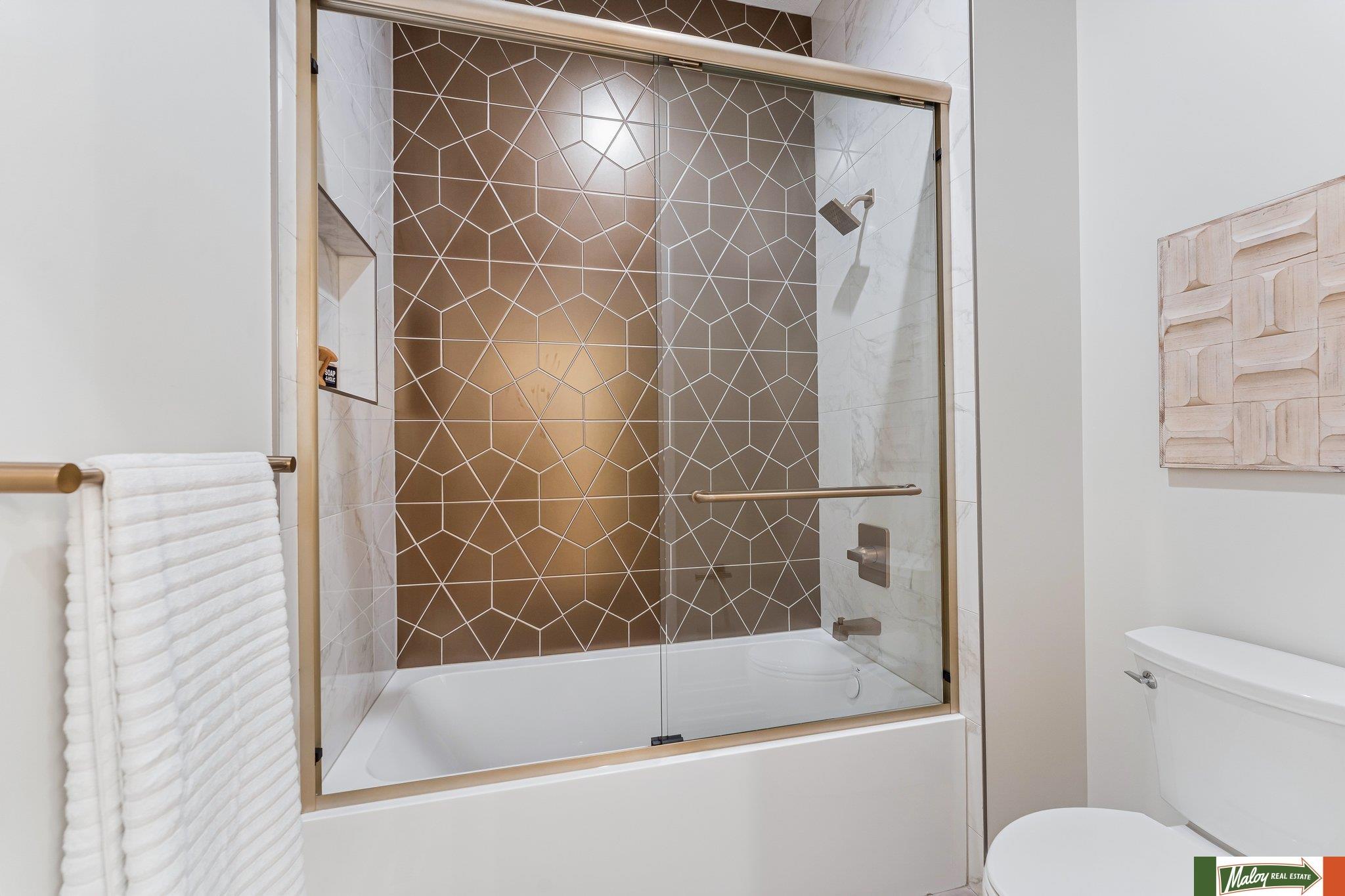 20123 Zander Court, Omaha, NE, 68022