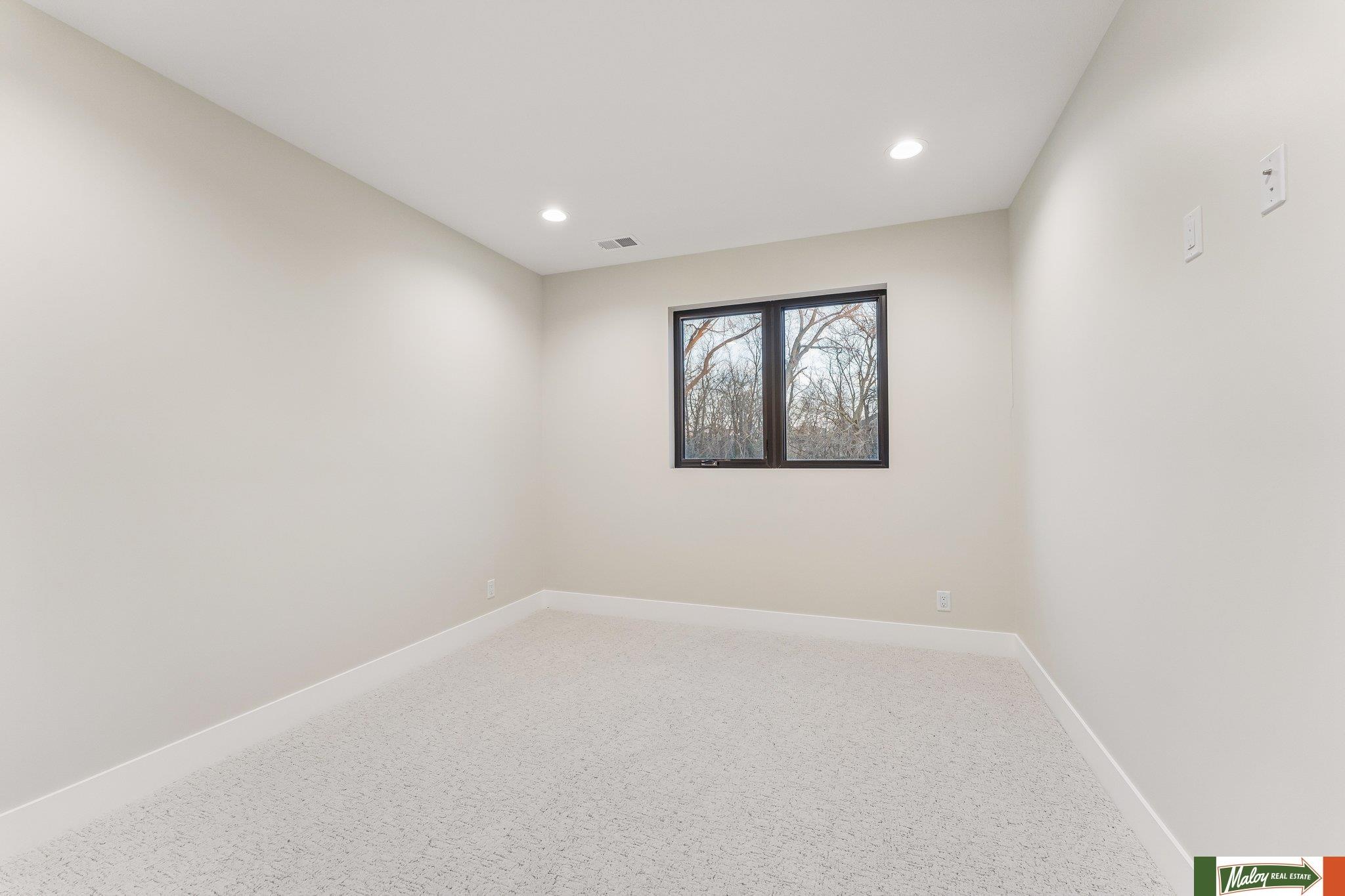 20123 Zander Court, Omaha, NE, 68022