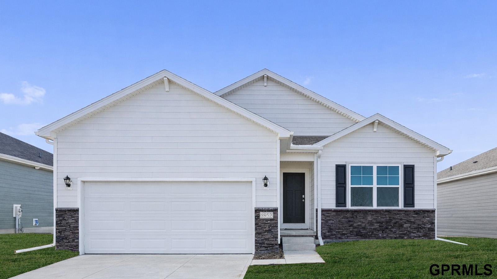 16513 Bondesson Street, Bennington, NE, 68007