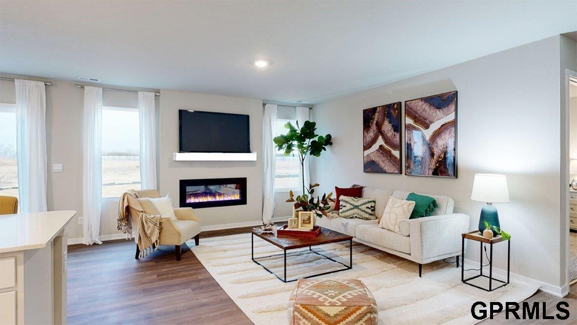 18476 Aurora Street, Omaha, NE, 68136