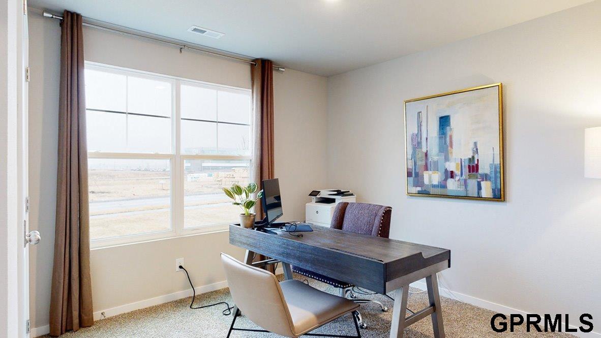 18476 Aurora Street, Omaha, NE, 68136