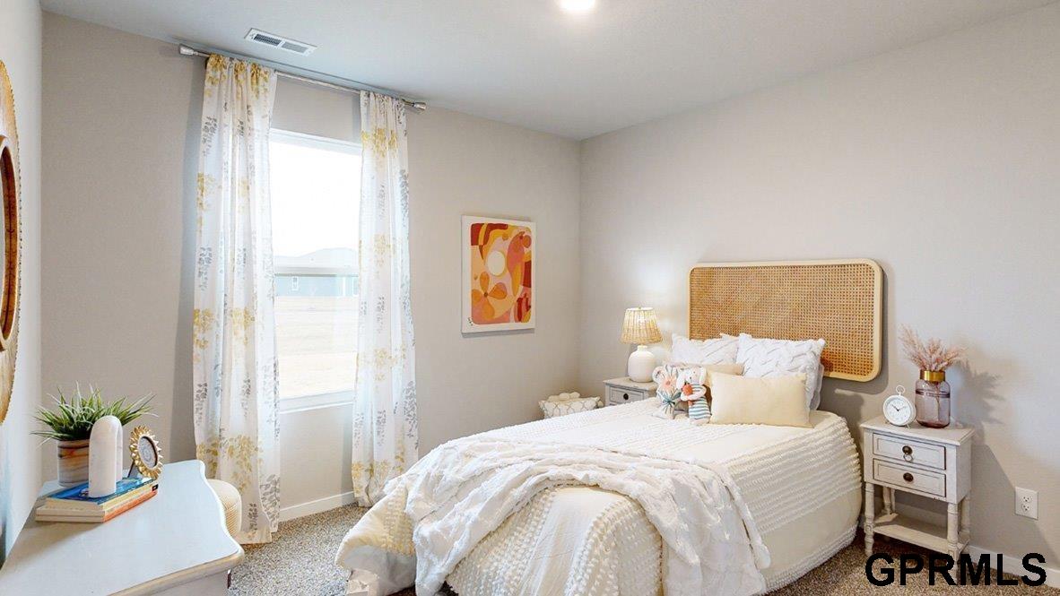 18476 Aurora Street, Omaha, NE, 68136