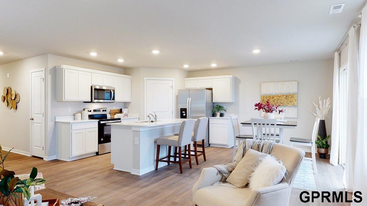 18476 Aurora Street, Omaha, NE, 68136