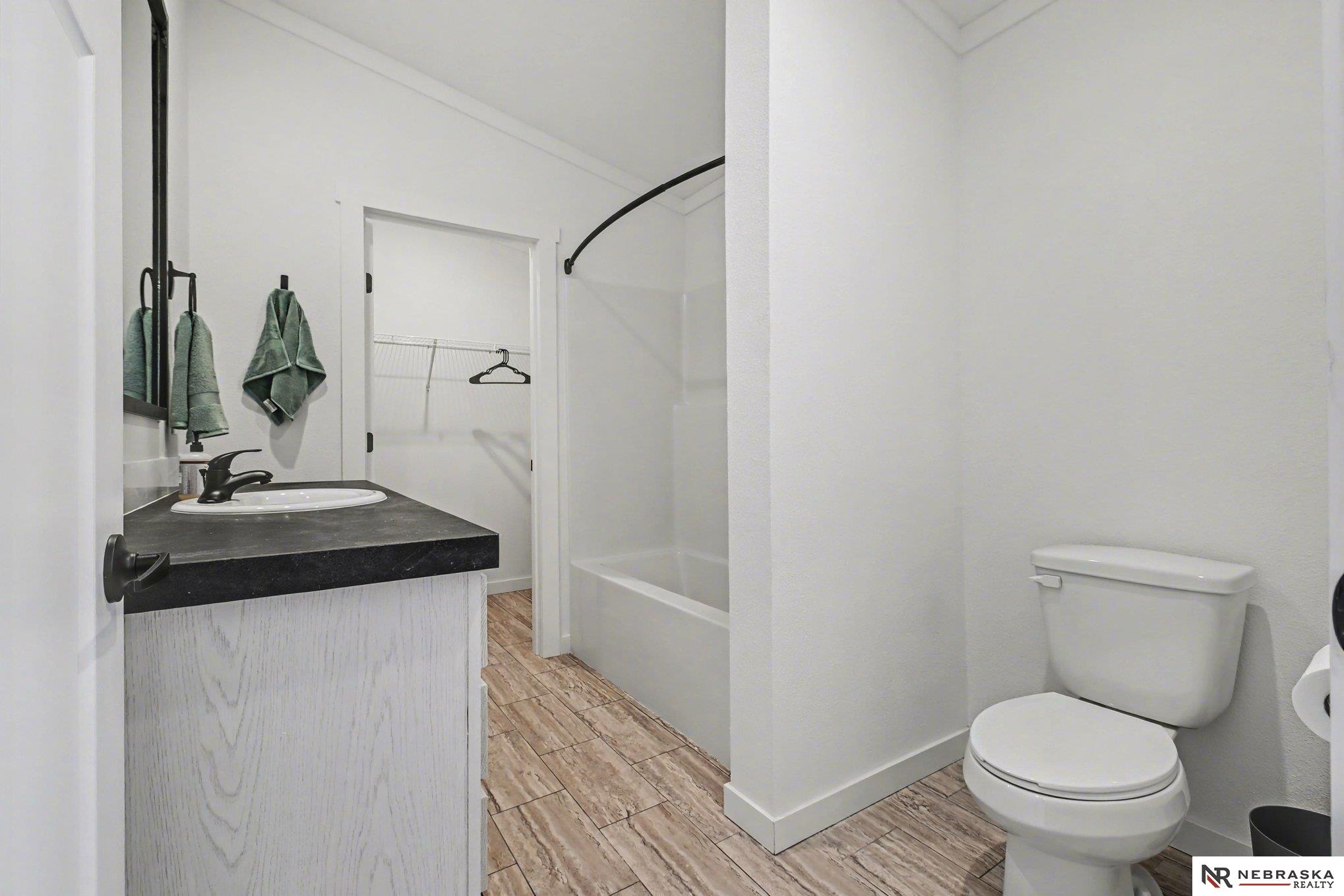 2432 Larimore Avenue, Omaha, NE, 68111