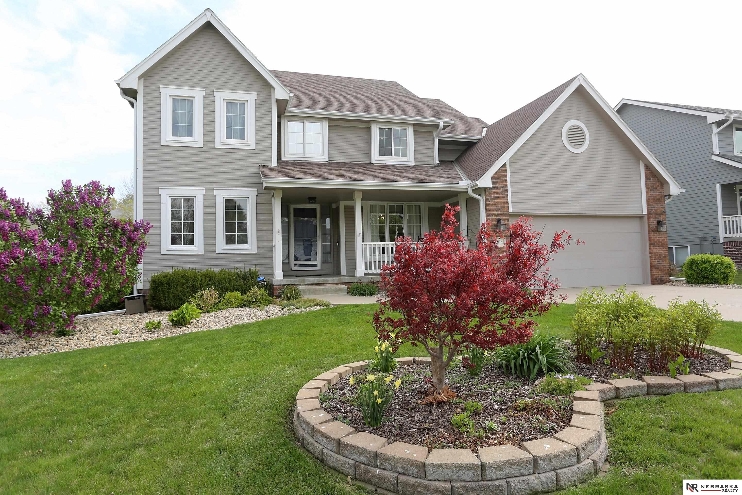 2104 John Street, Papillion, NE, 68133