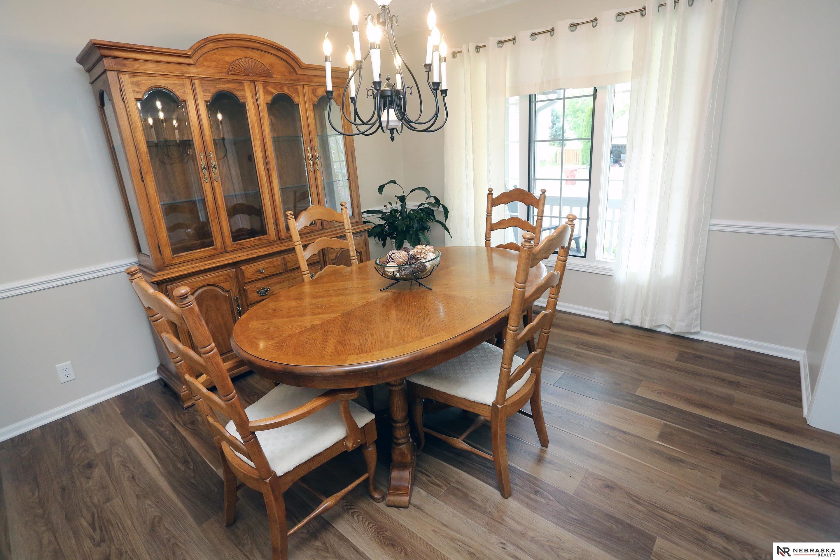 2104 John Street, Papillion, NE, 68133