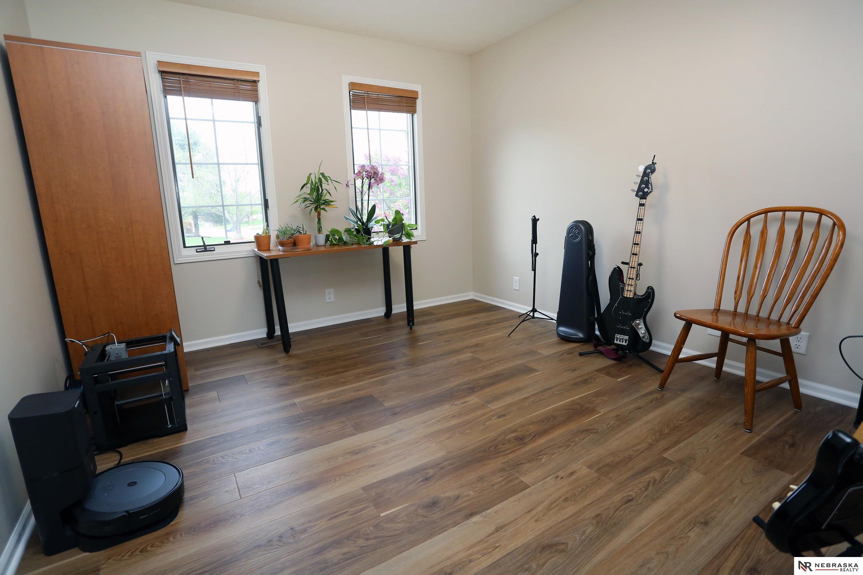 2104 John Street, Papillion, NE, 68133