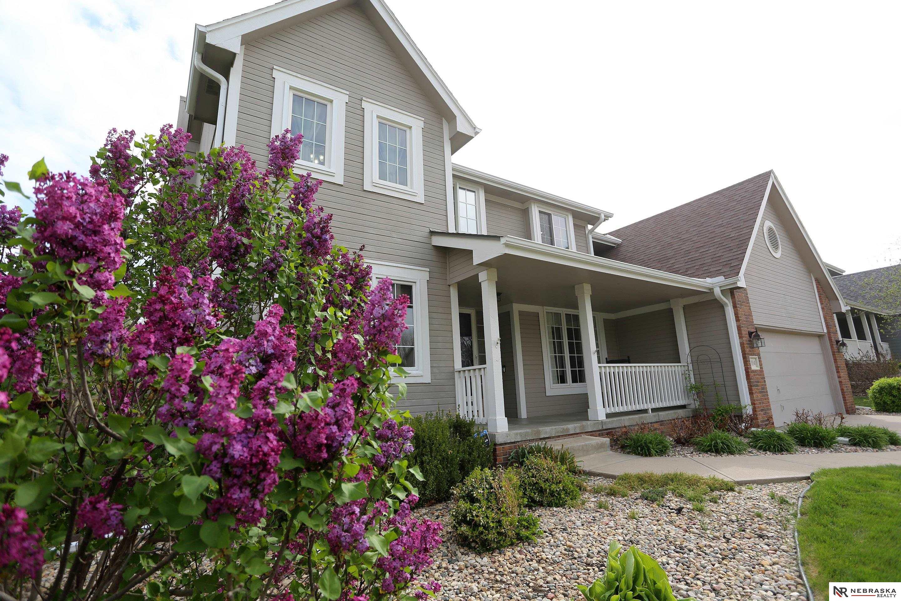 2104 John Street, Papillion, NE, 68133