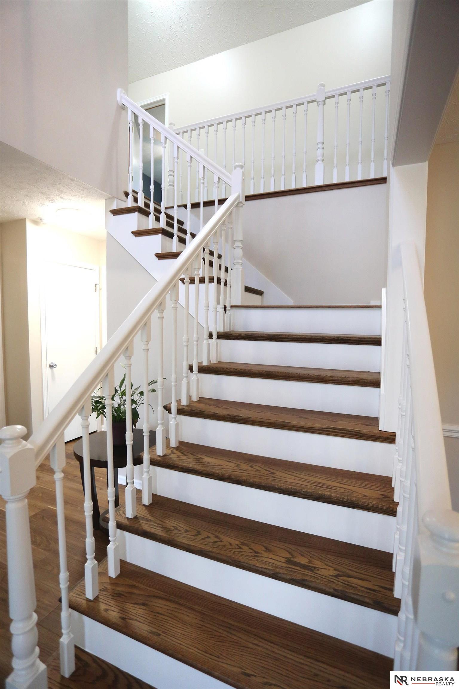 2104 John Street, Papillion, NE, 68133