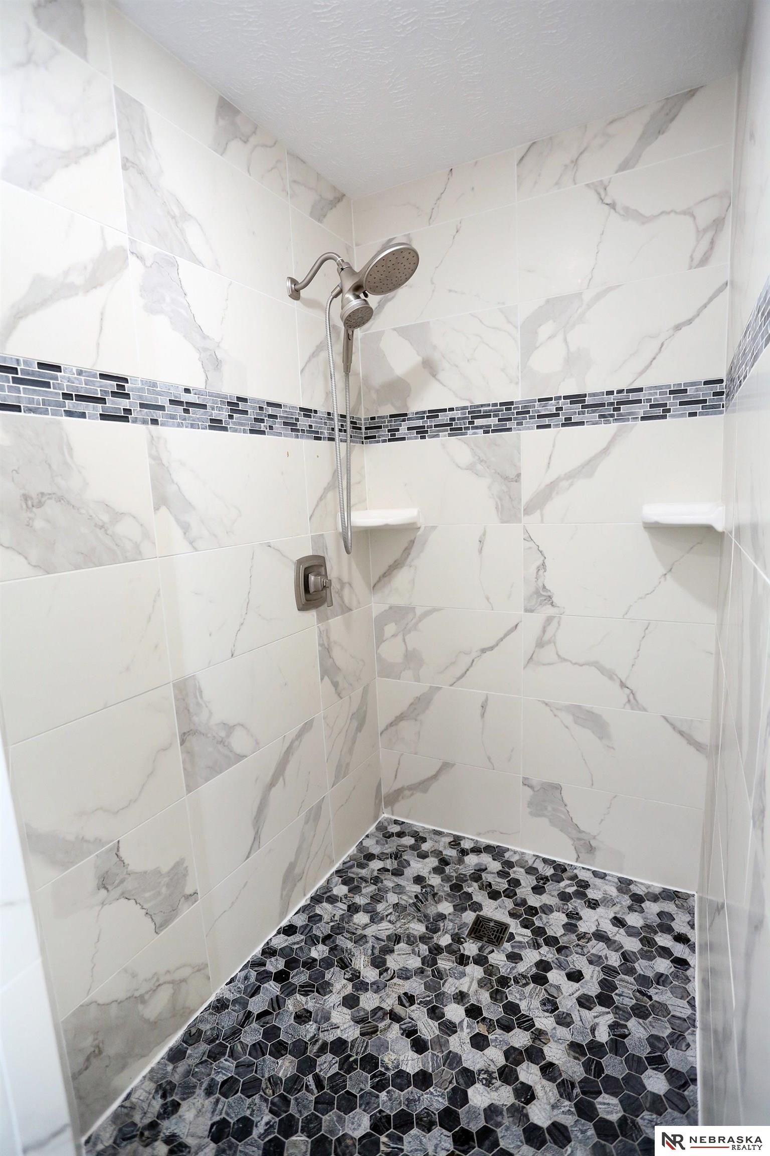 2104 John Street, Papillion, NE, 68133