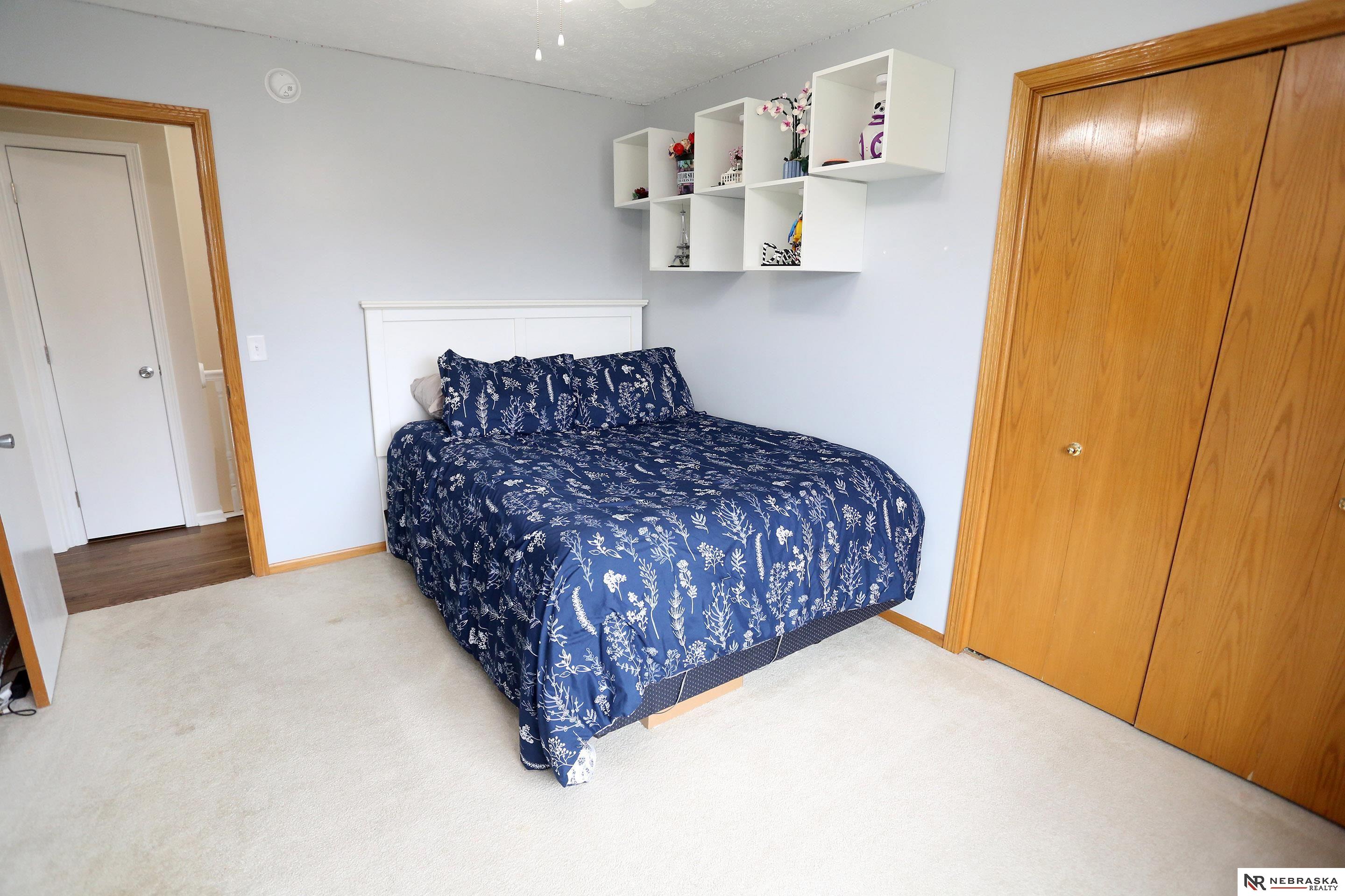 2104 John Street, Papillion, NE, 68133