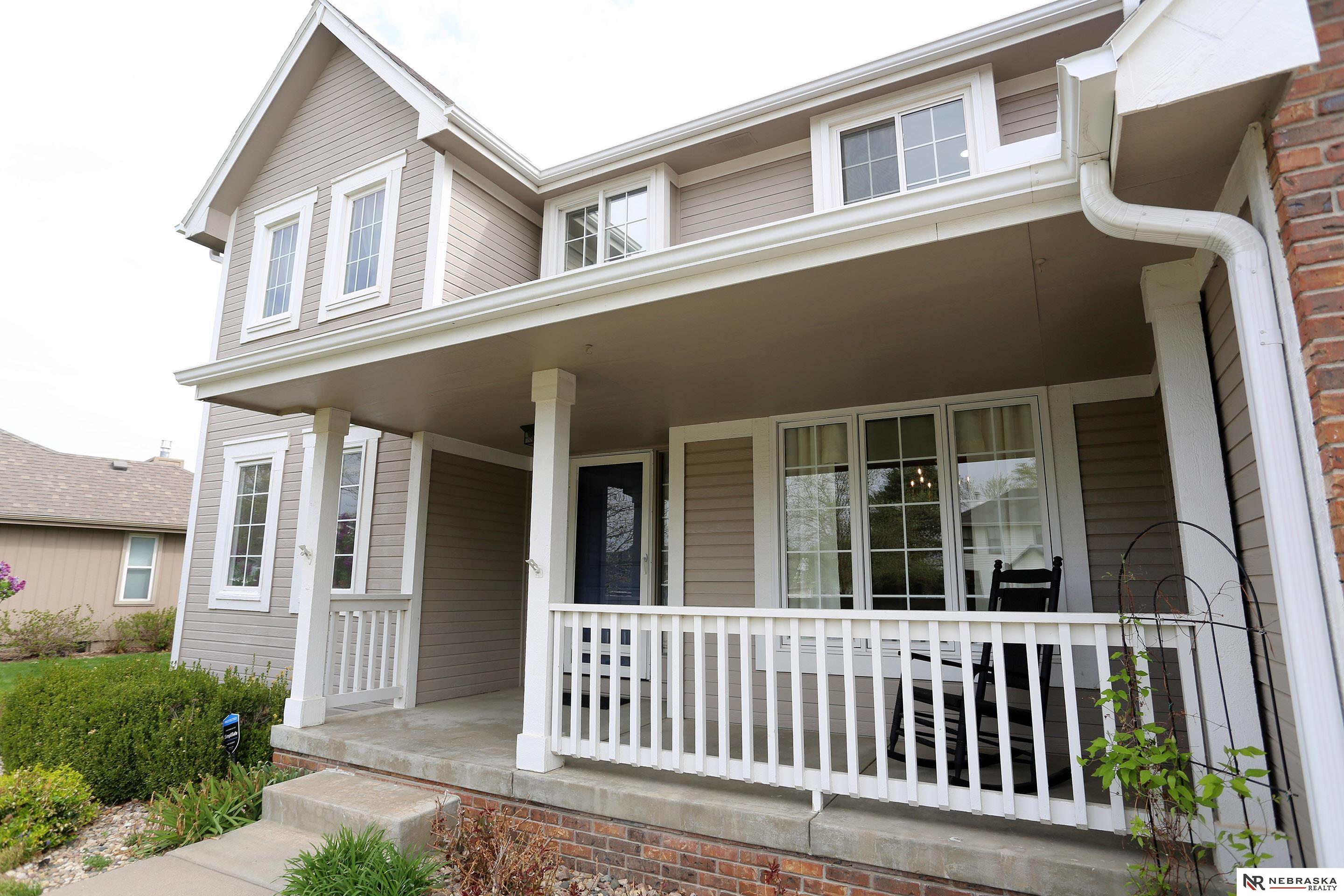 2104 John Street, Papillion, NE, 68133