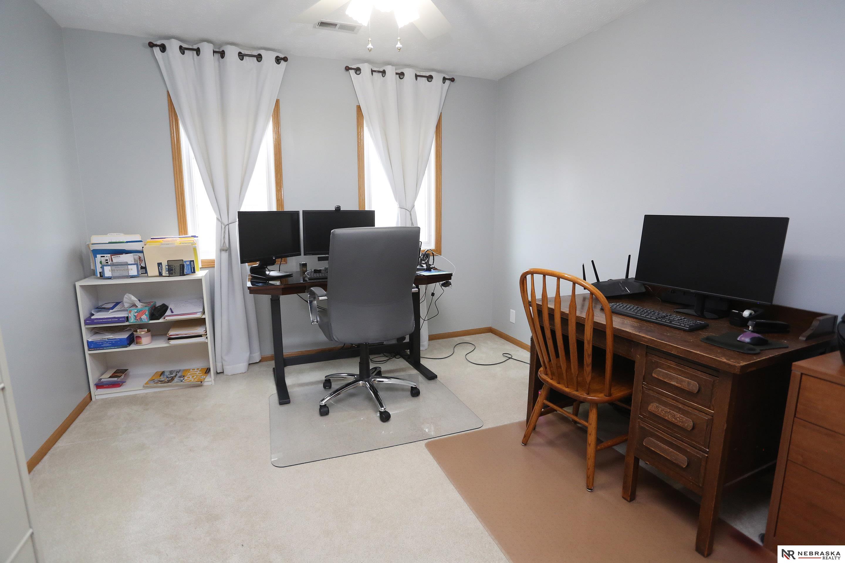 2104 John Street, Papillion, NE, 68133