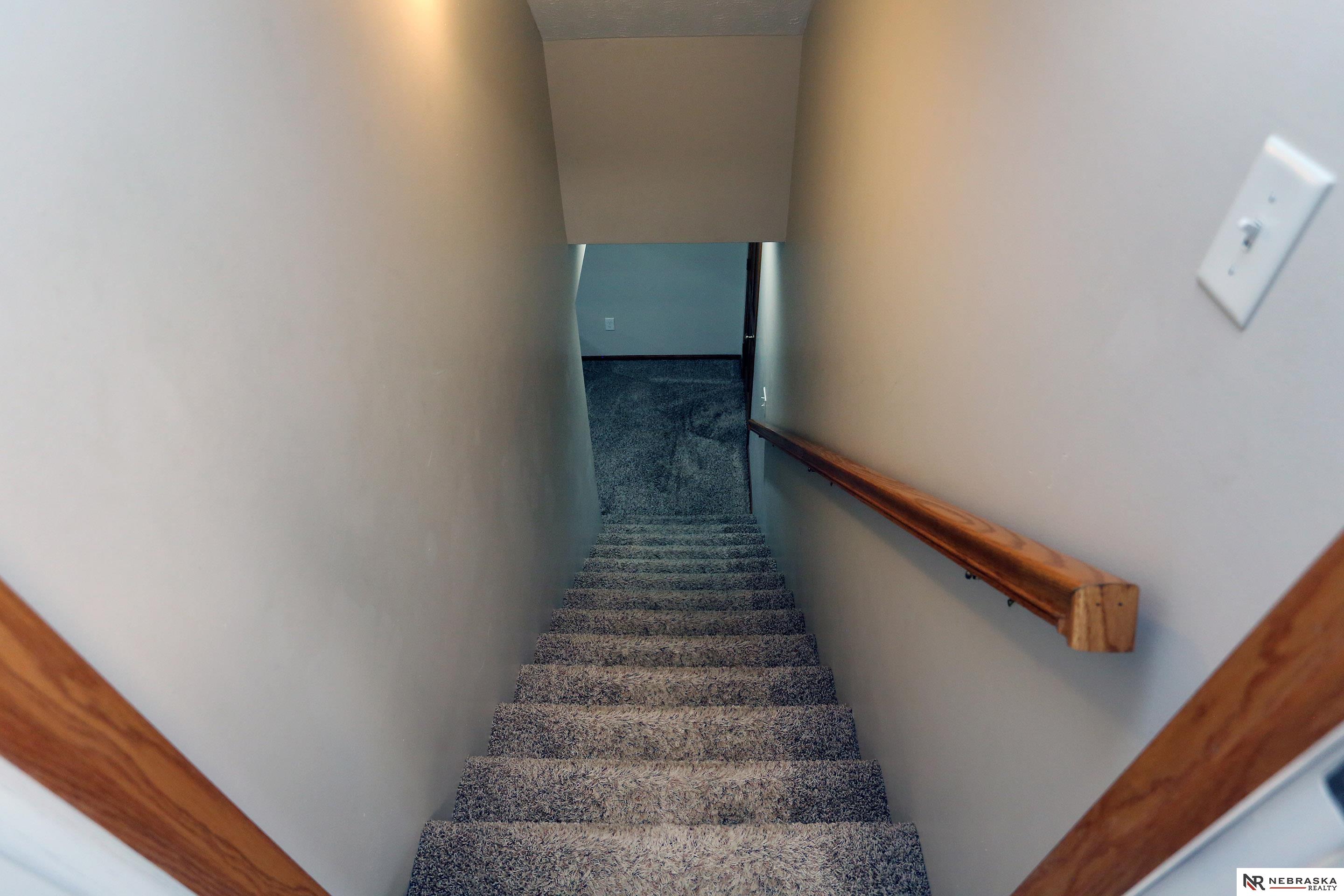 2104 John Street, Papillion, NE, 68133