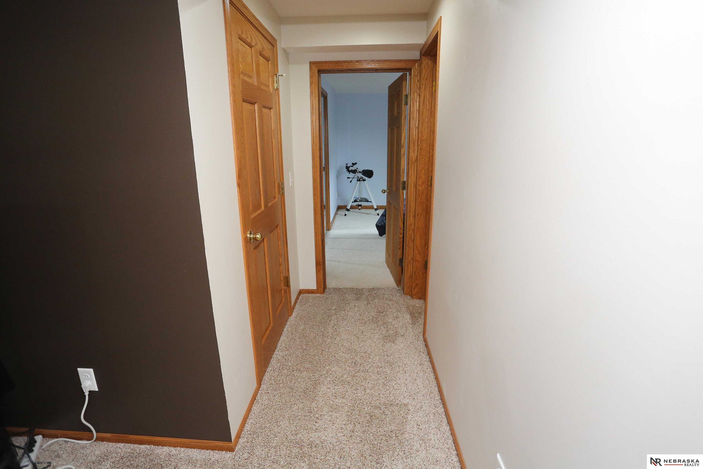 2104 John Street, Papillion, NE, 68133