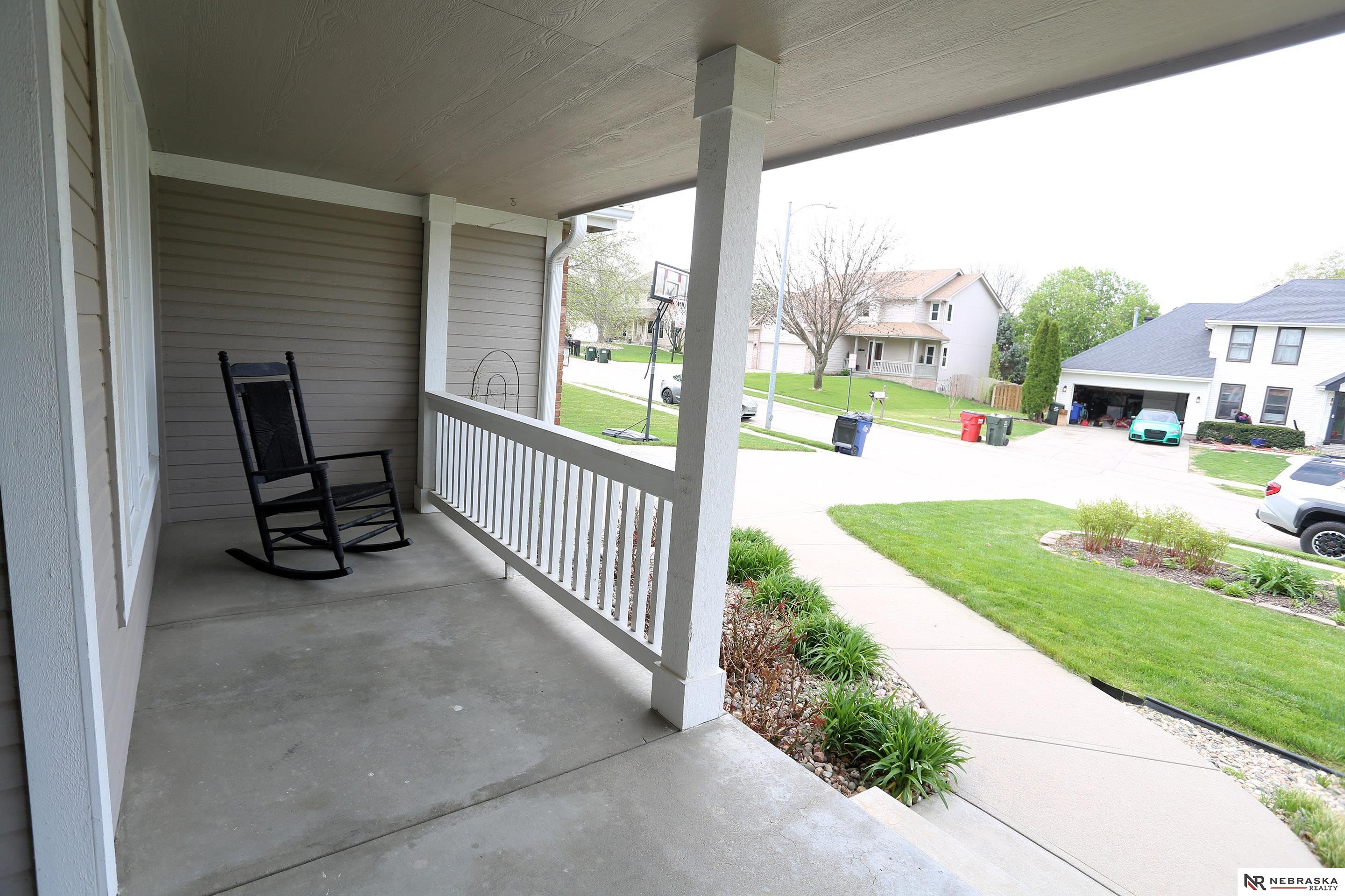 2104 John Street, Papillion, NE, 68133