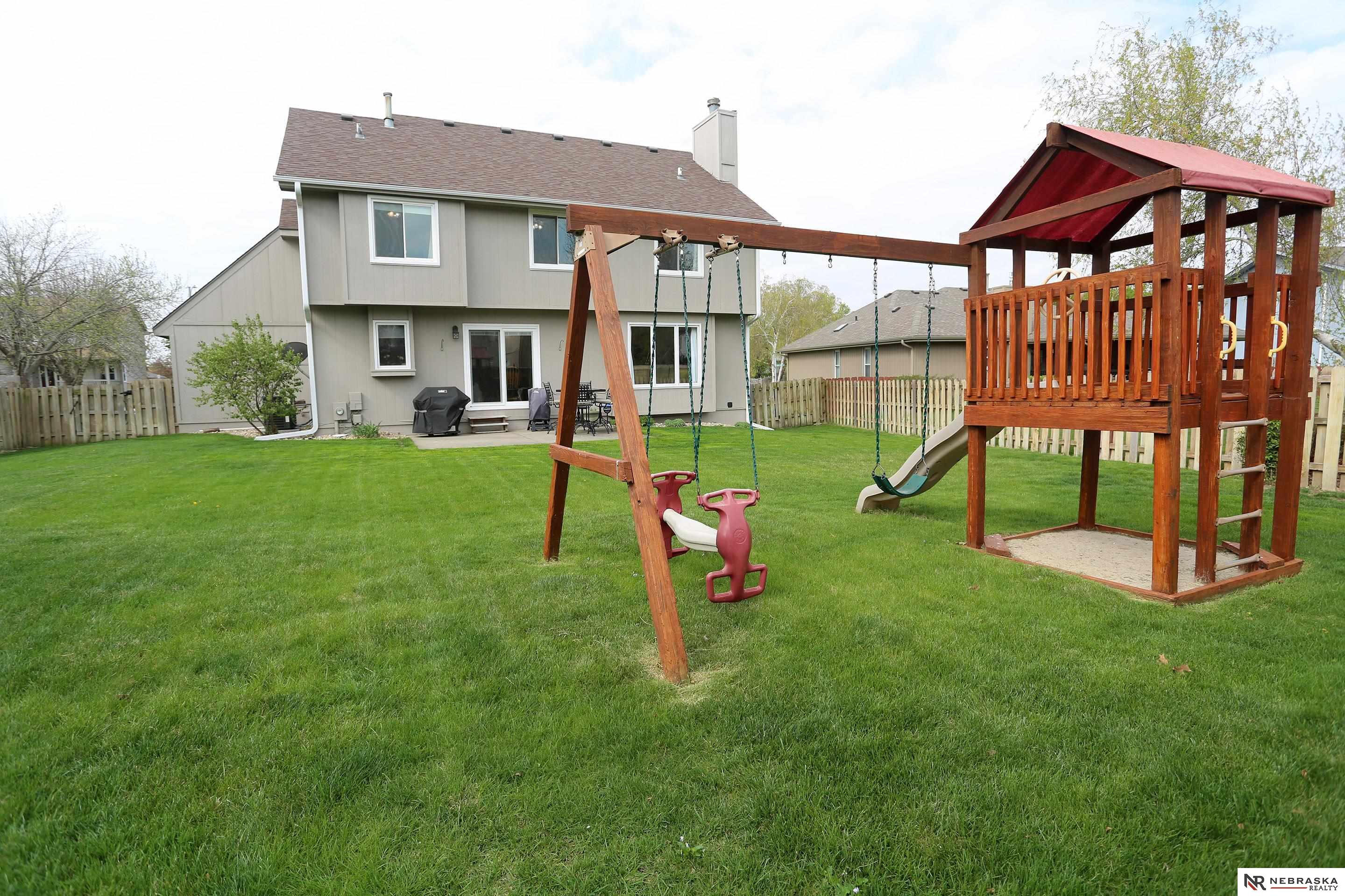 2104 John Street, Papillion, NE, 68133