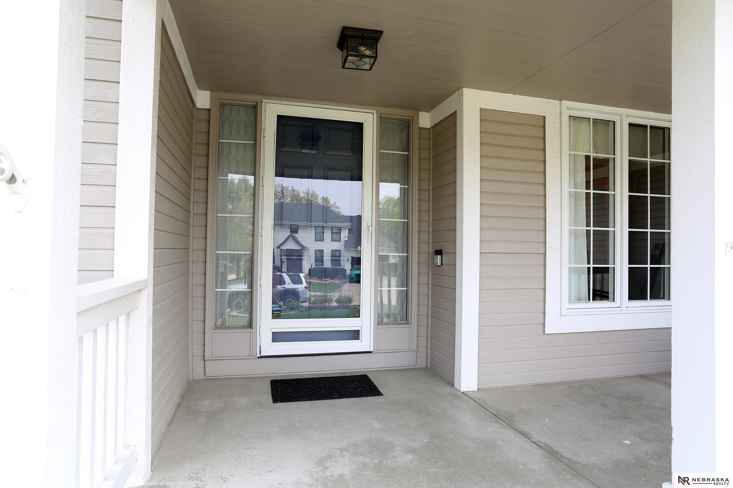 2104 John Street, Papillion, NE, 68133