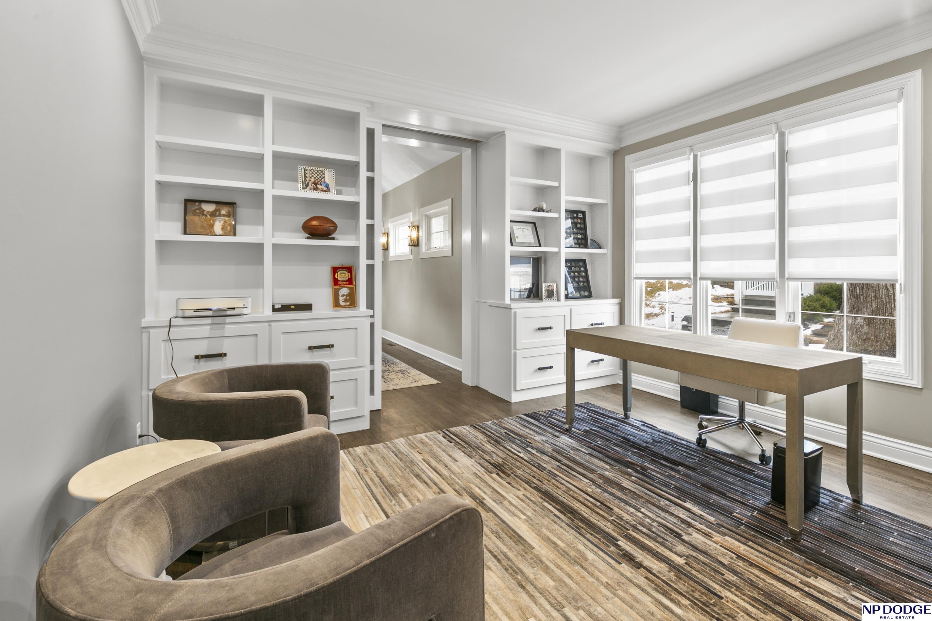 6026 Country Club Oaks Place, Omaha, NE, 68152