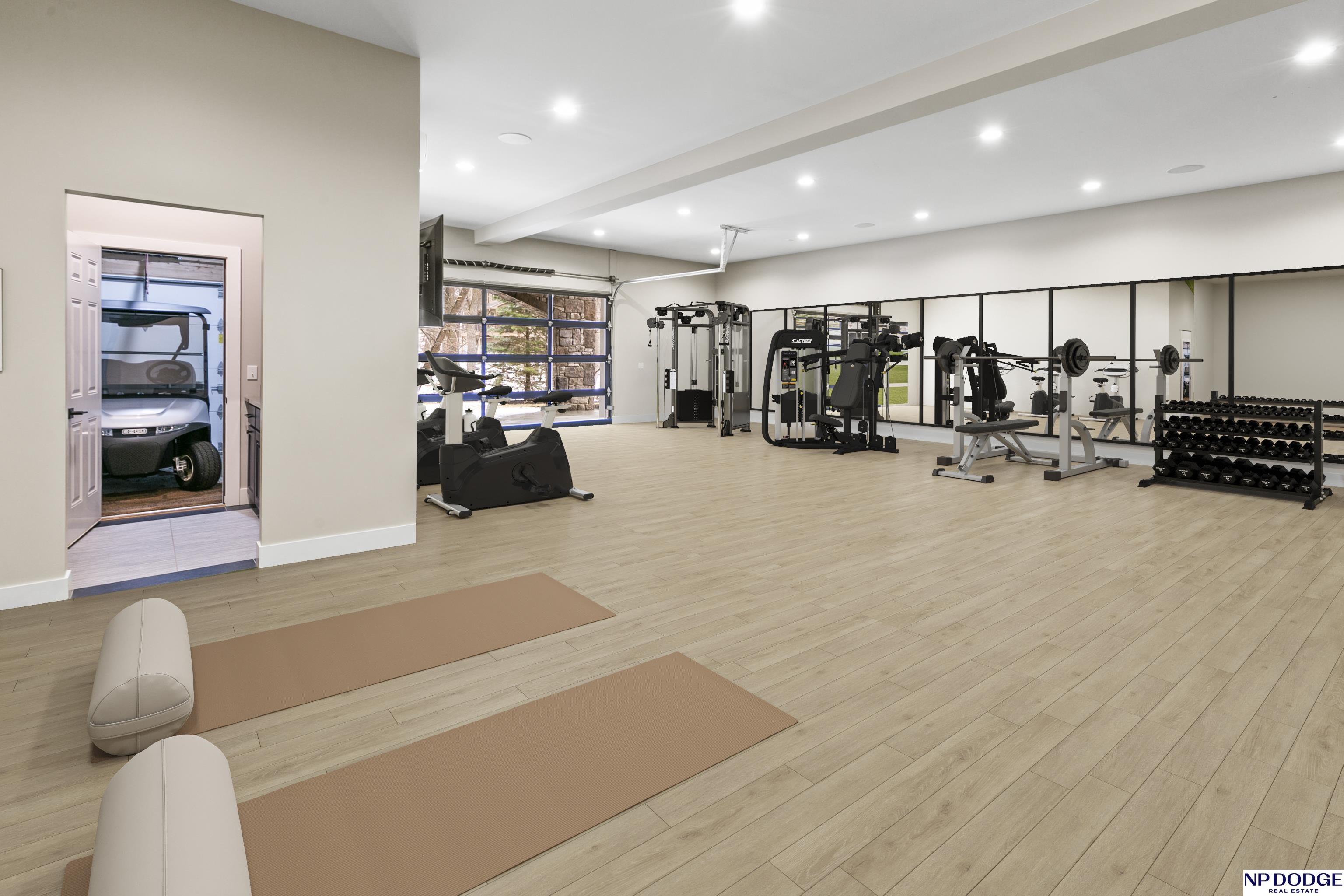 6026 Country Club Oaks Place, Omaha, NE, 68152