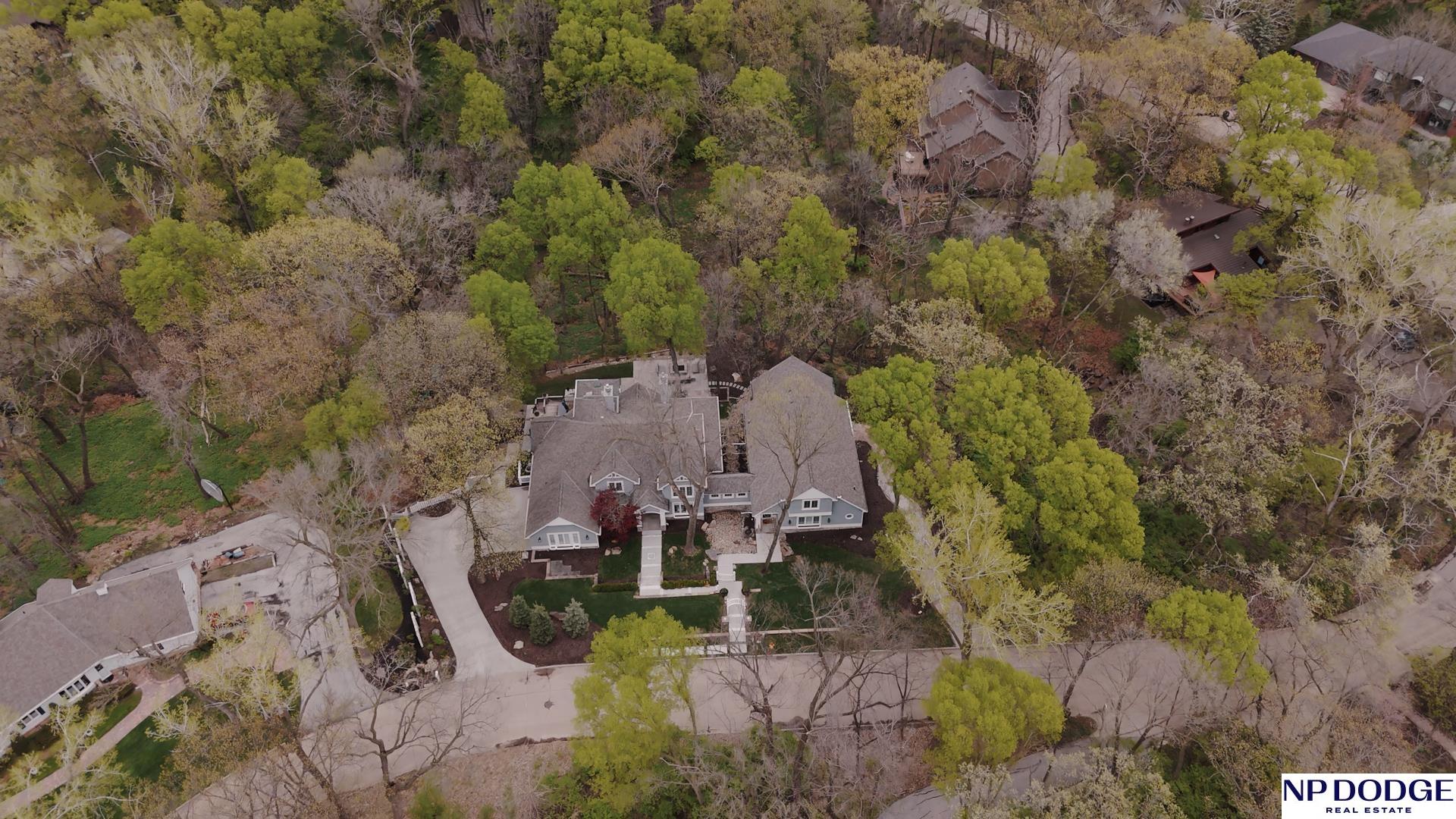 6026 Country Club Oaks Place, Omaha, NE, 68152