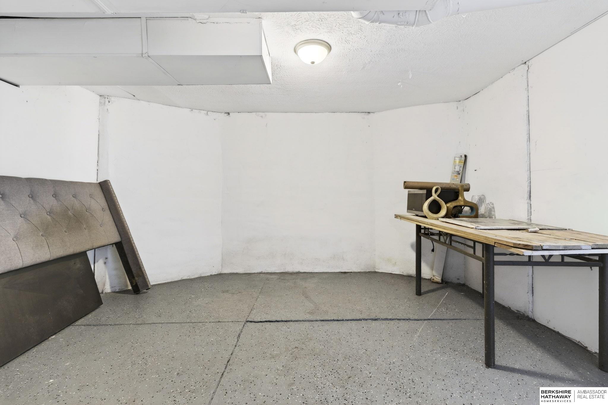 2605 Fort Street, Omaha, NE, 68111