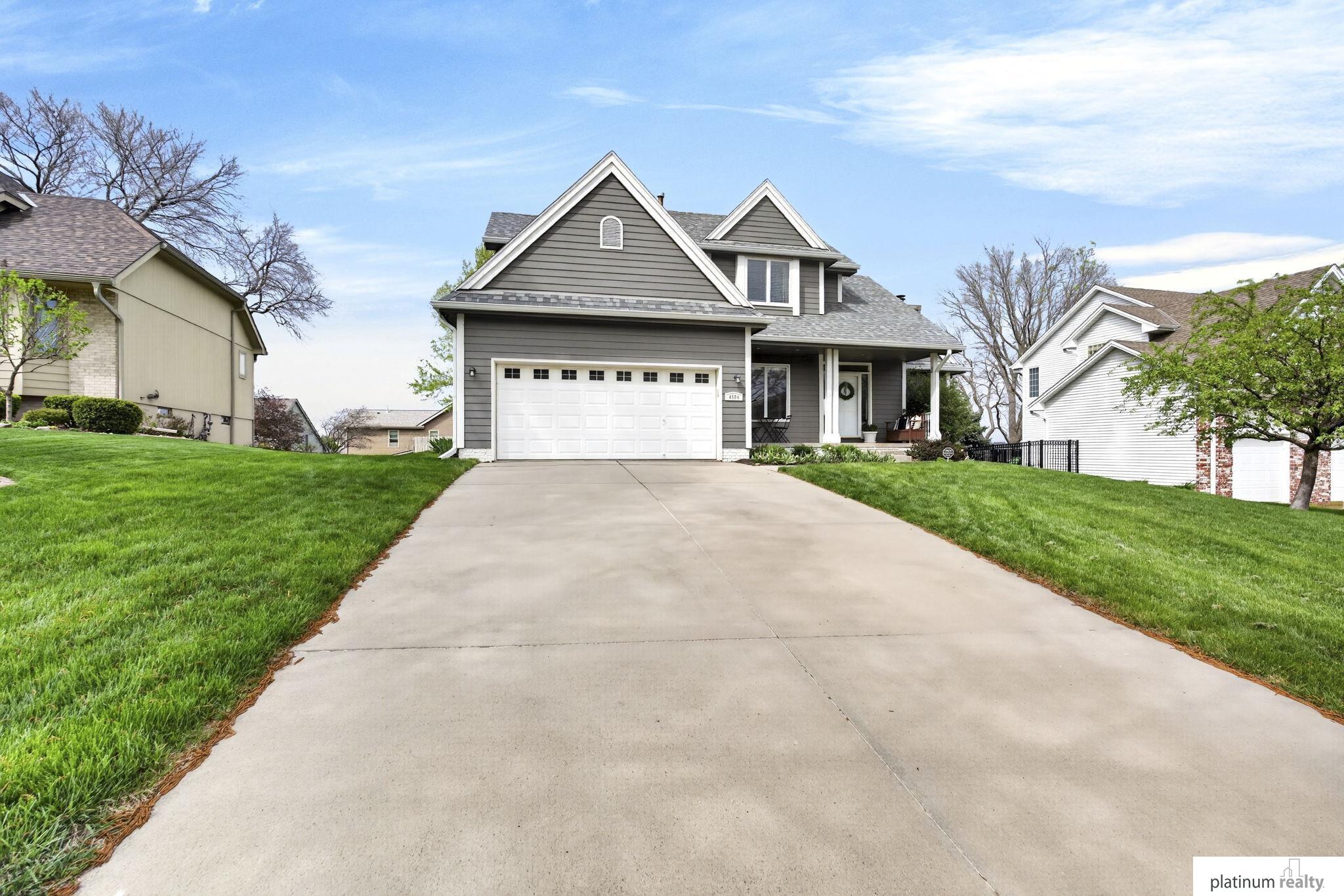 4504 Mark Street, Papillion, NE, 68133