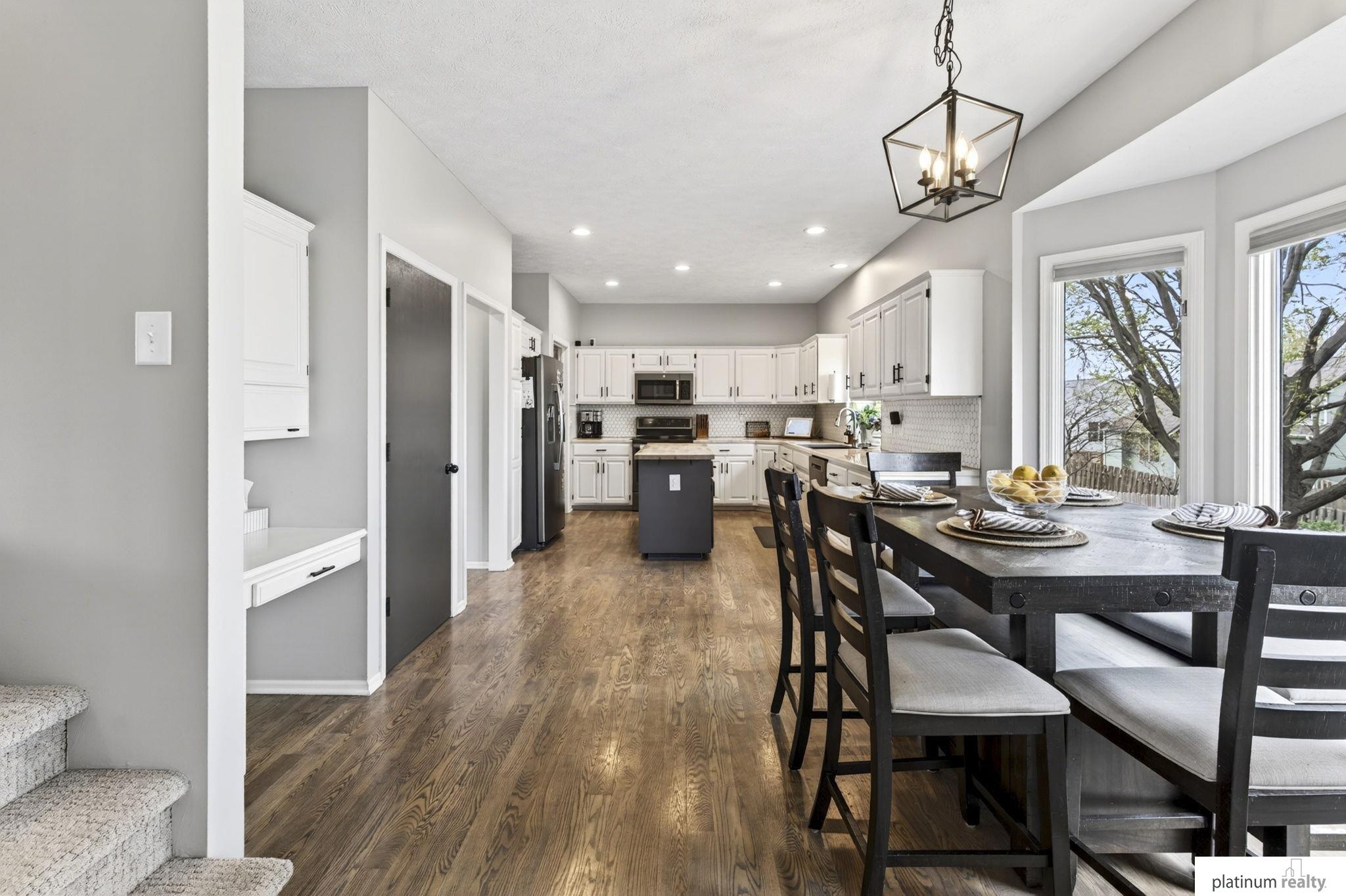 4504 Mark Street, Papillion, NE, 68133