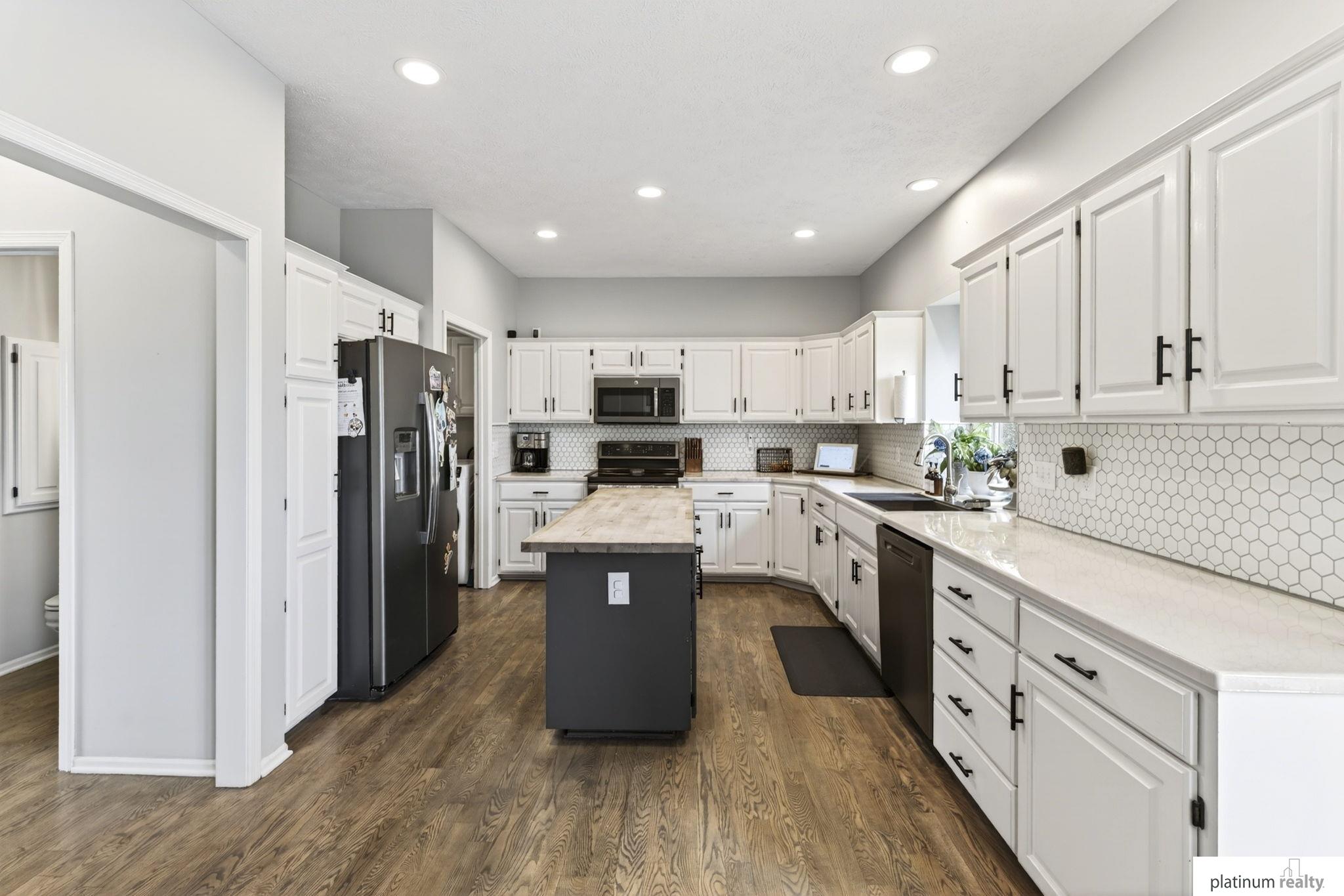 4504 Mark Street, Papillion, NE, 68133