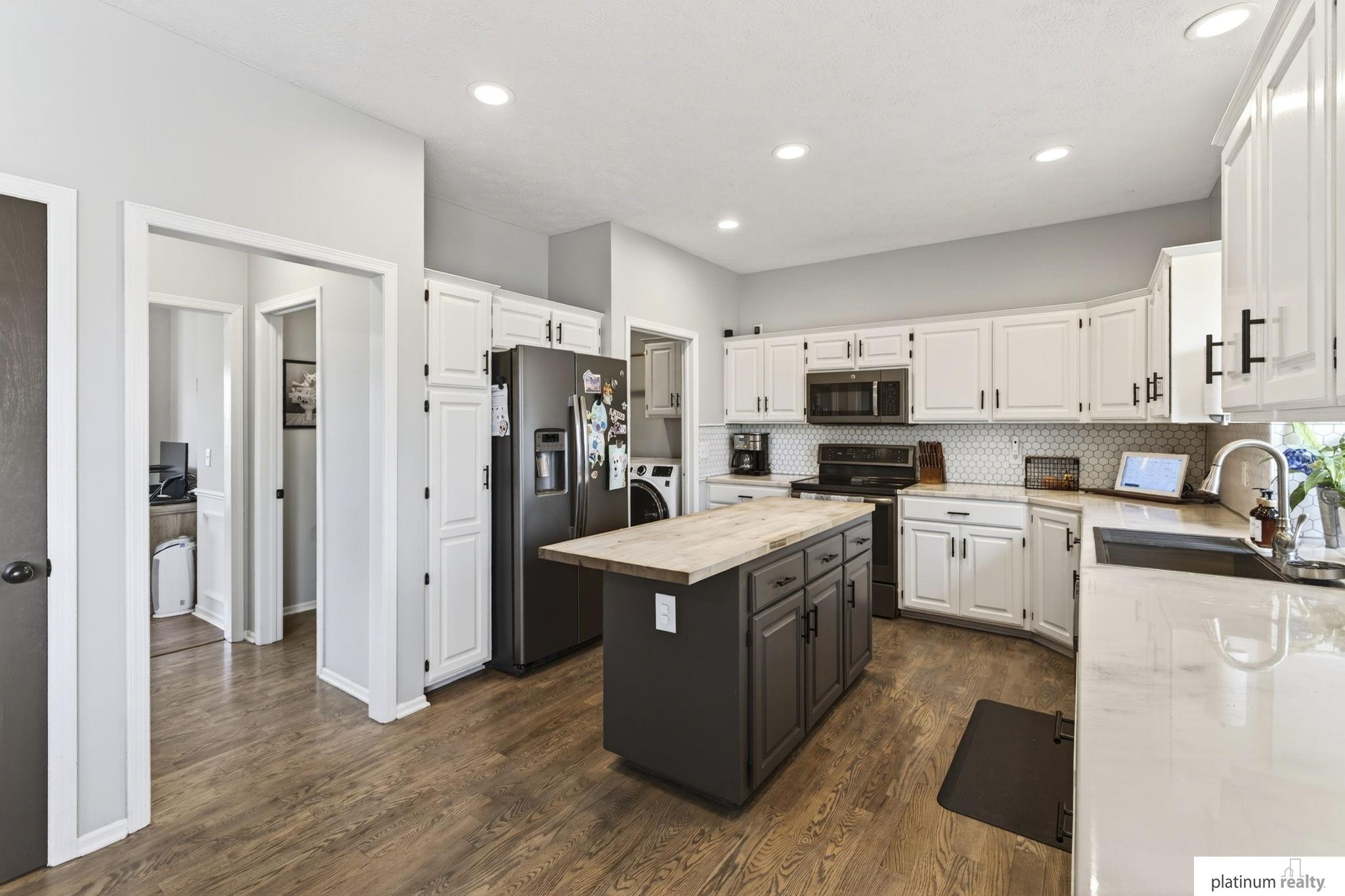 4504 Mark Street, Papillion, NE, 68133