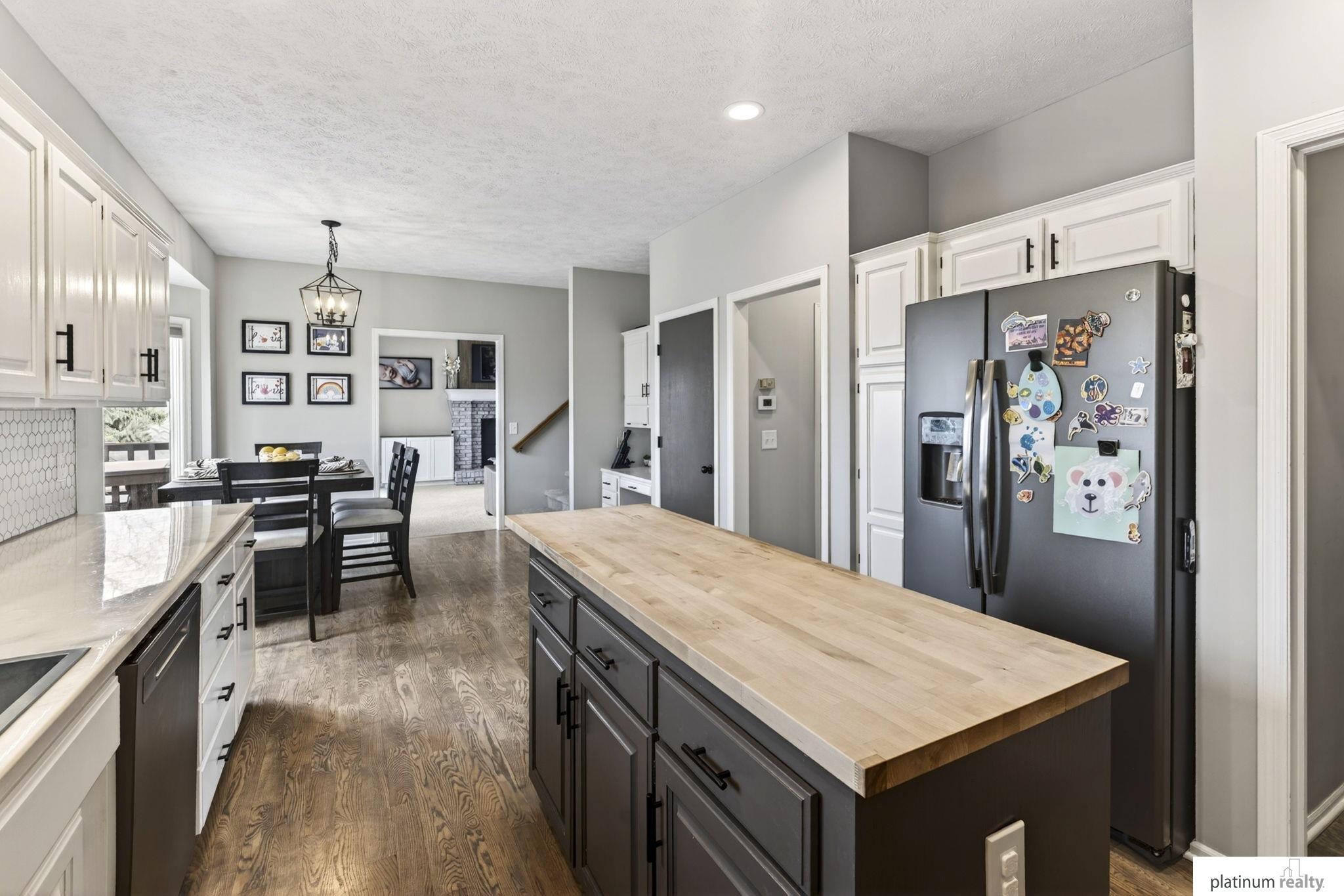 4504 Mark Street, Papillion, NE, 68133