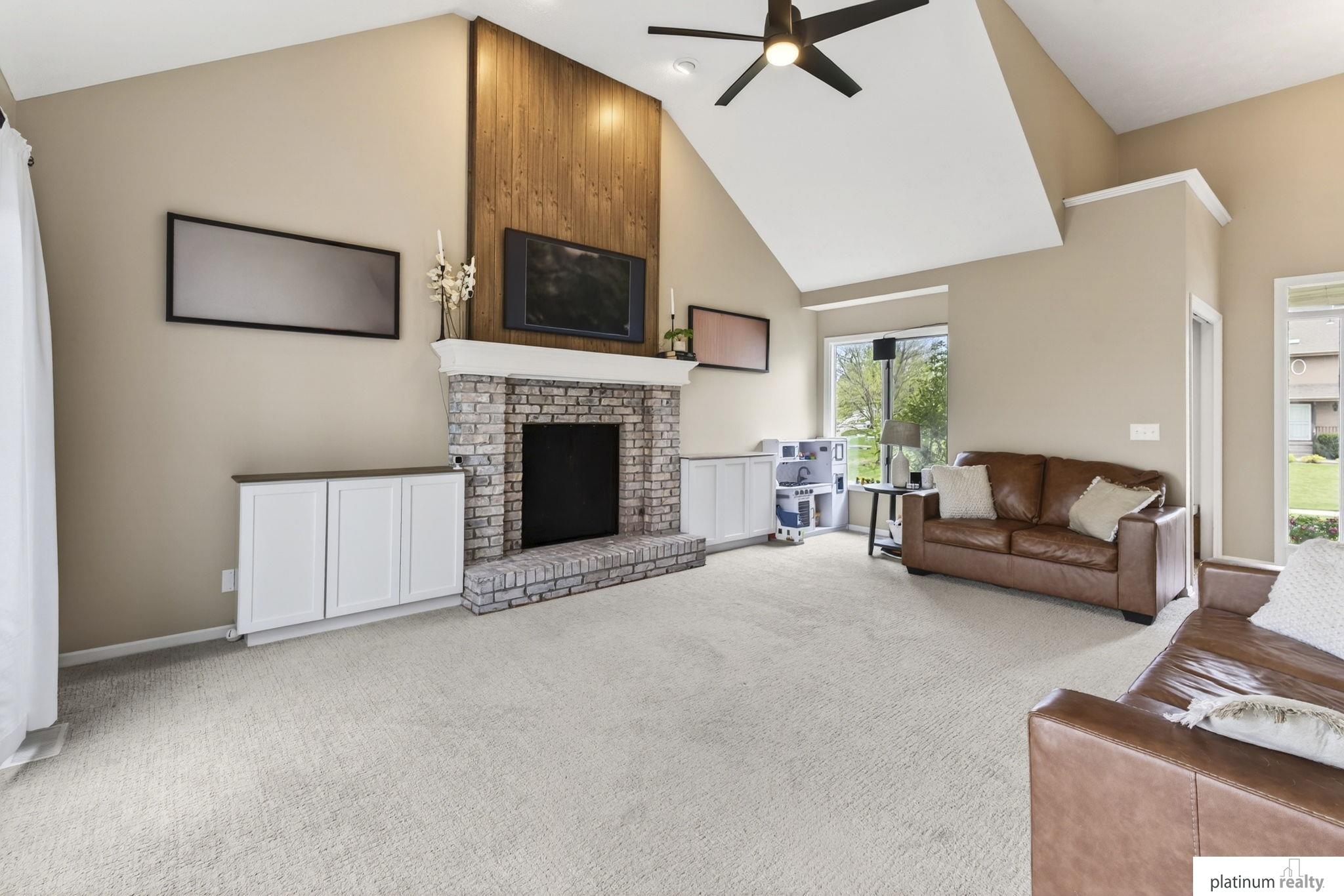 4504 Mark Street, Papillion, NE, 68133