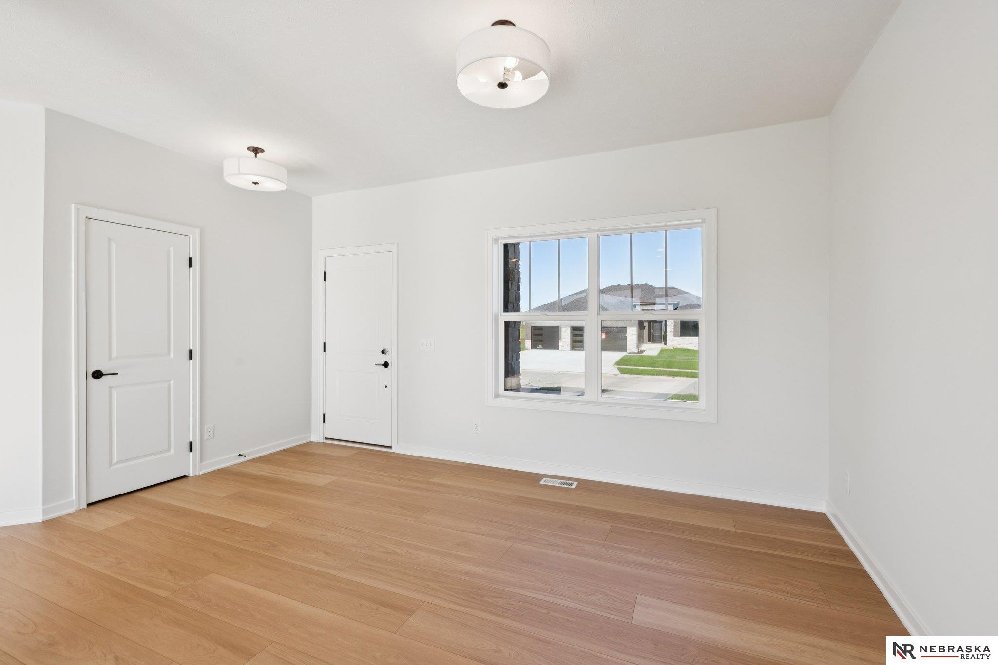 12406 89th Avenue, Papillion, NE, 68046