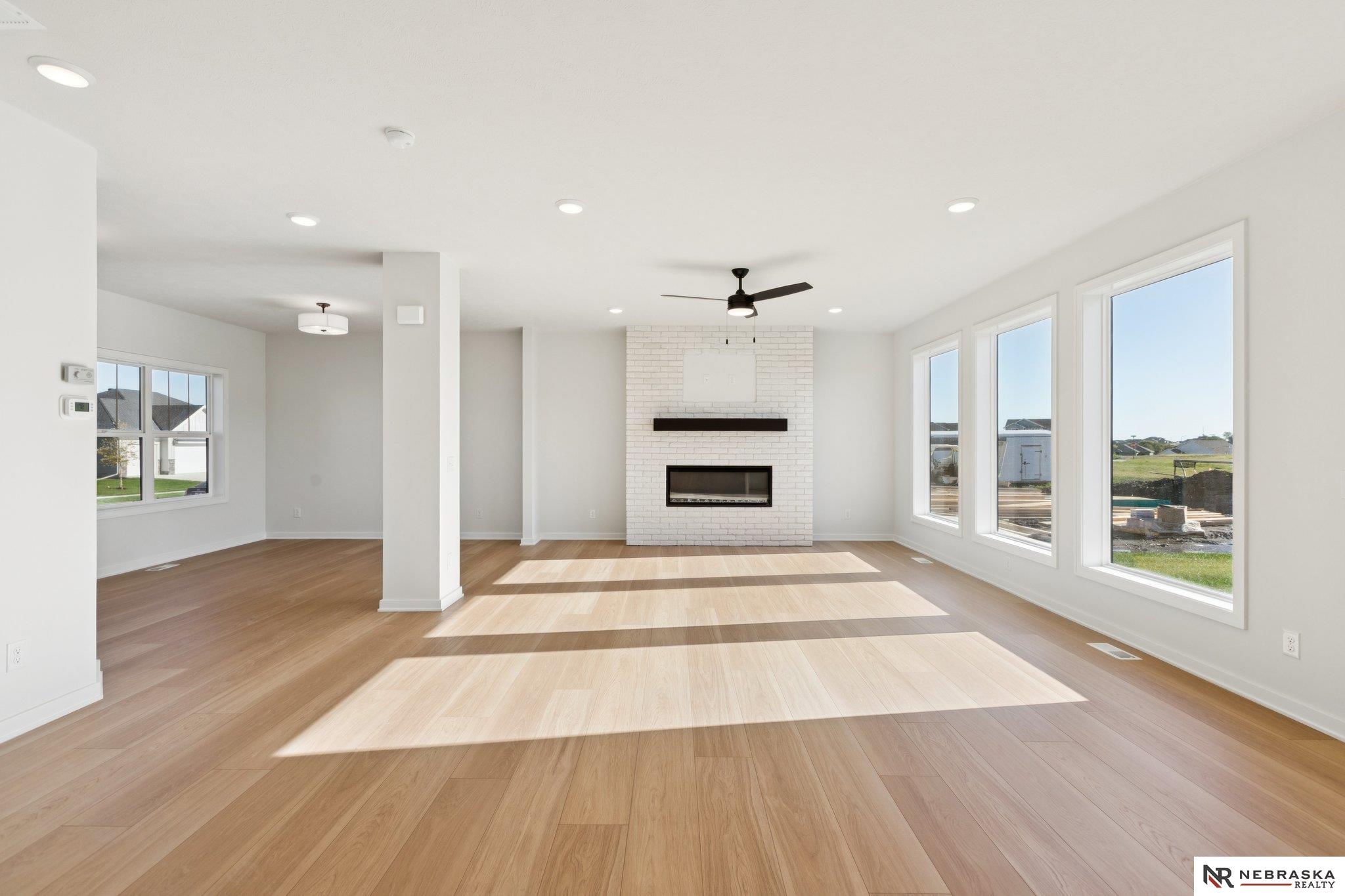 12406 89th Avenue, Papillion, NE, 68046