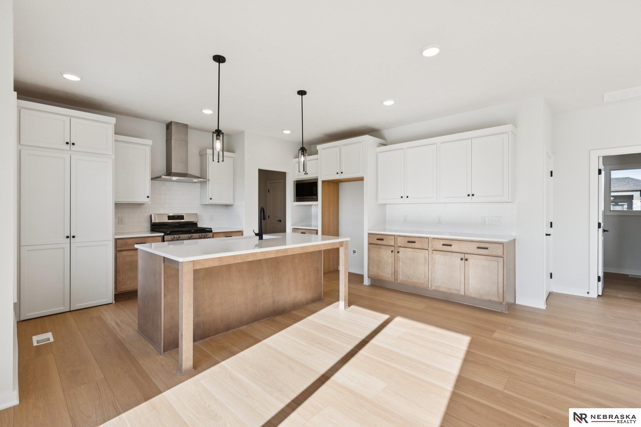 12406 89th Avenue, Papillion, NE, 68046