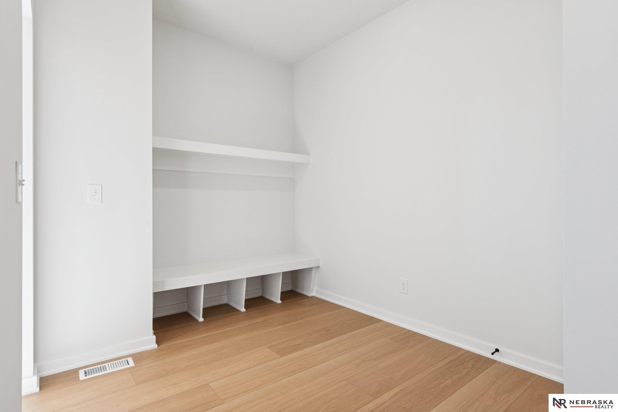 12406 89th Avenue, Papillion, NE, 68046