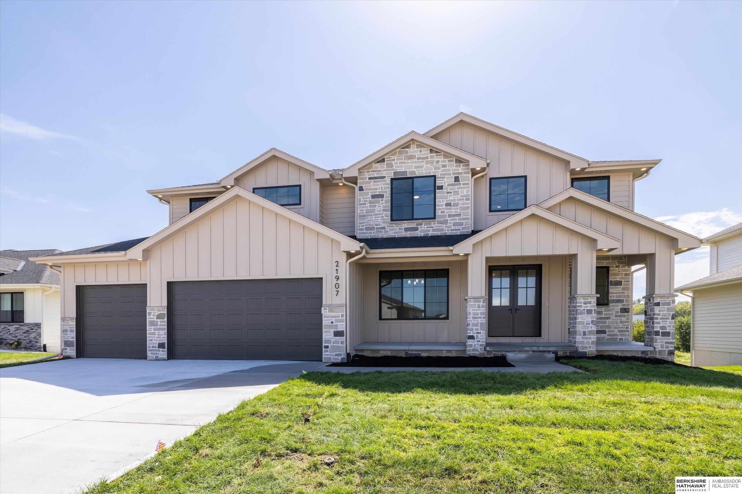 Photo of 21907 Parkview Drive Gretna NE 68028