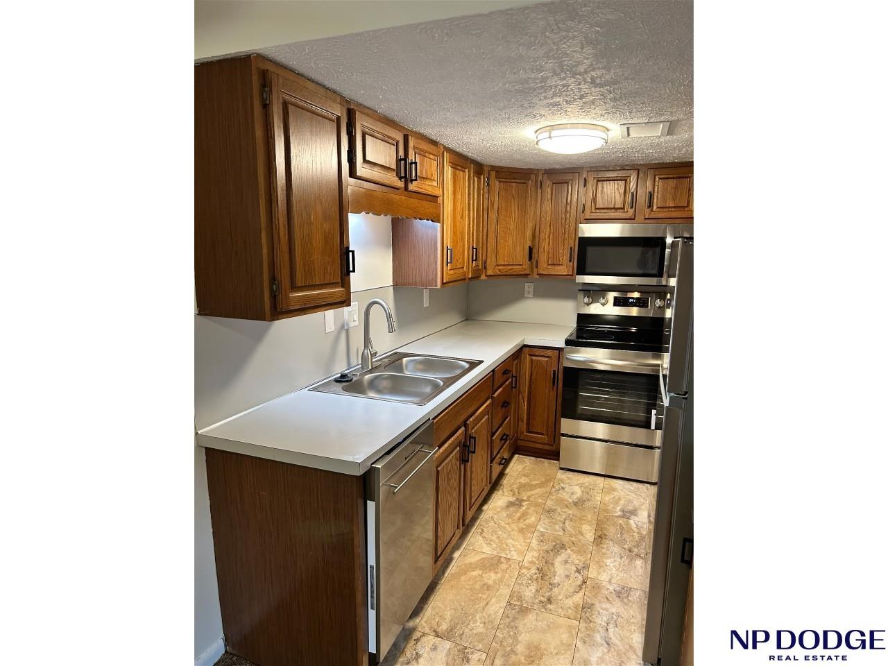 Photo of 120 S 38 Avenue #APT 15 Omaha NE 68131-3132