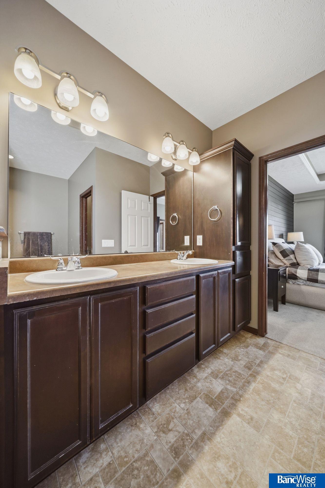 9212 29th Street, Lincoln, NE, 68516