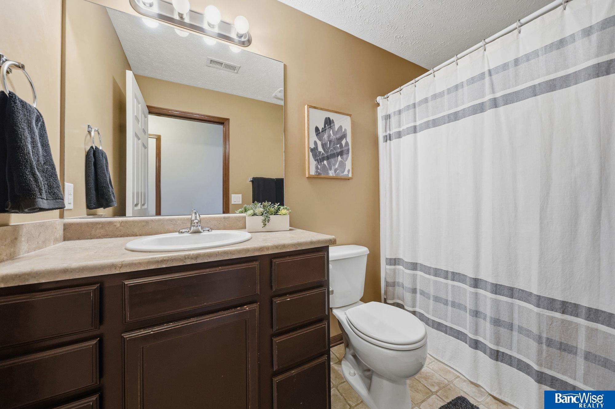 9212 29th Street, Lincoln, NE, 68516