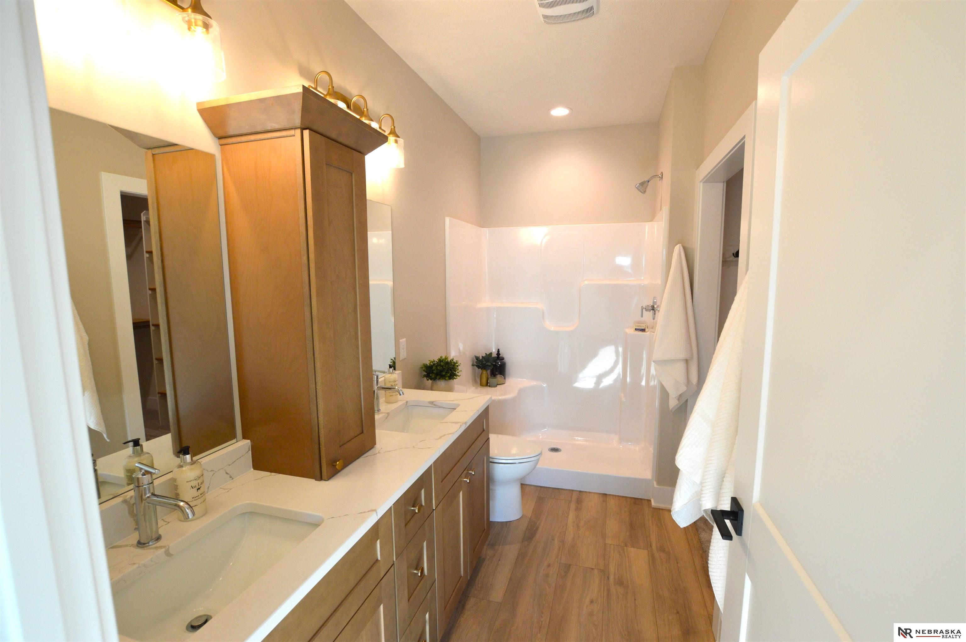 4931 Donnette Drive, Lincoln, NE, 68514